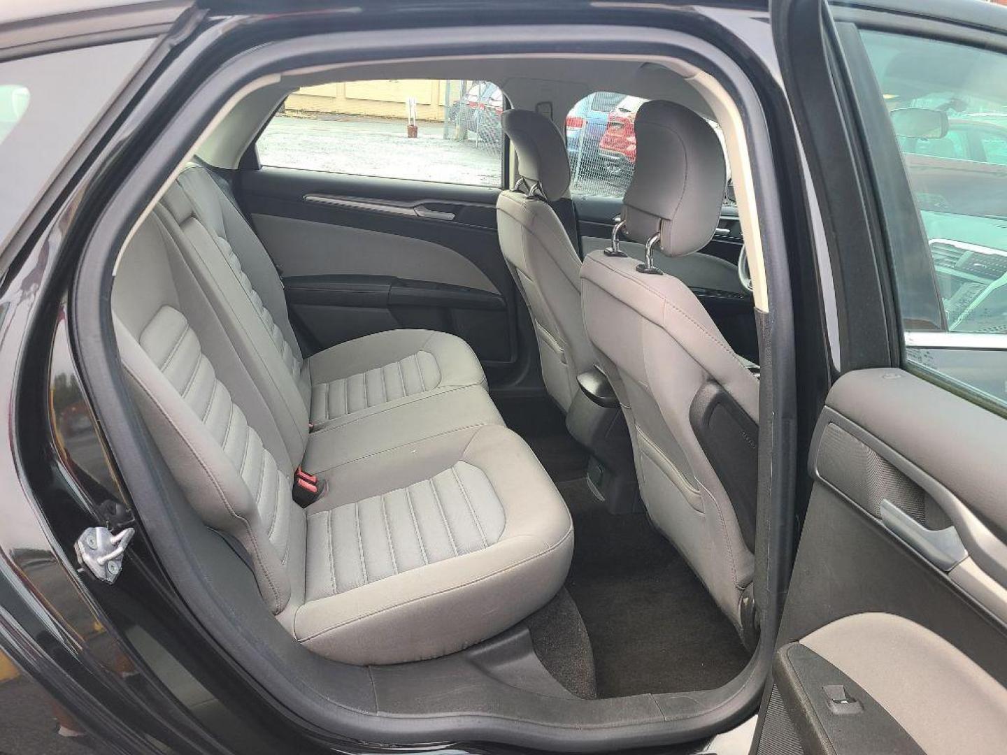 2013 BLACK FORD FUSION S (3FA6P0G74DR) with an 2.5L engine, Automatic transmission, located at 117 North Cameron Street, Harrisburg, PA, 17101, (717) 963-8962, 40.266762, -76.875259 - WE FINANCE!!! Good Credit/ Bad Credit/ No Credit - ALL Trade-Ins Welcomed!!! ***Guaranteed Credit Approval*** APPLY ONLINE or CALL us TODAY ;) Please call us to discuss your cash and financing options. - Photo#10