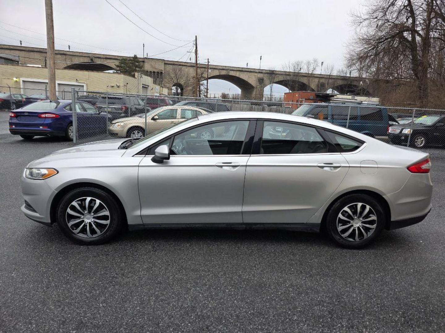 2013 SILVER FORD FUSION S (3FA6P0G72DR) with an 2.5L engine, Automatic transmission, located at 117 North Cameron Street, Harrisburg, PA, 17101, (717) 963-8962, 40.266762, -76.875259 - WE FINANCE!!! Good Credit/ Challenged Credit/ No Credit - ALL Trade-Ins Welcomed!!! APPLY ONLINE or CALL us TODAY ;) Please call us to discuss your cash and/or financing options. - Photo#1