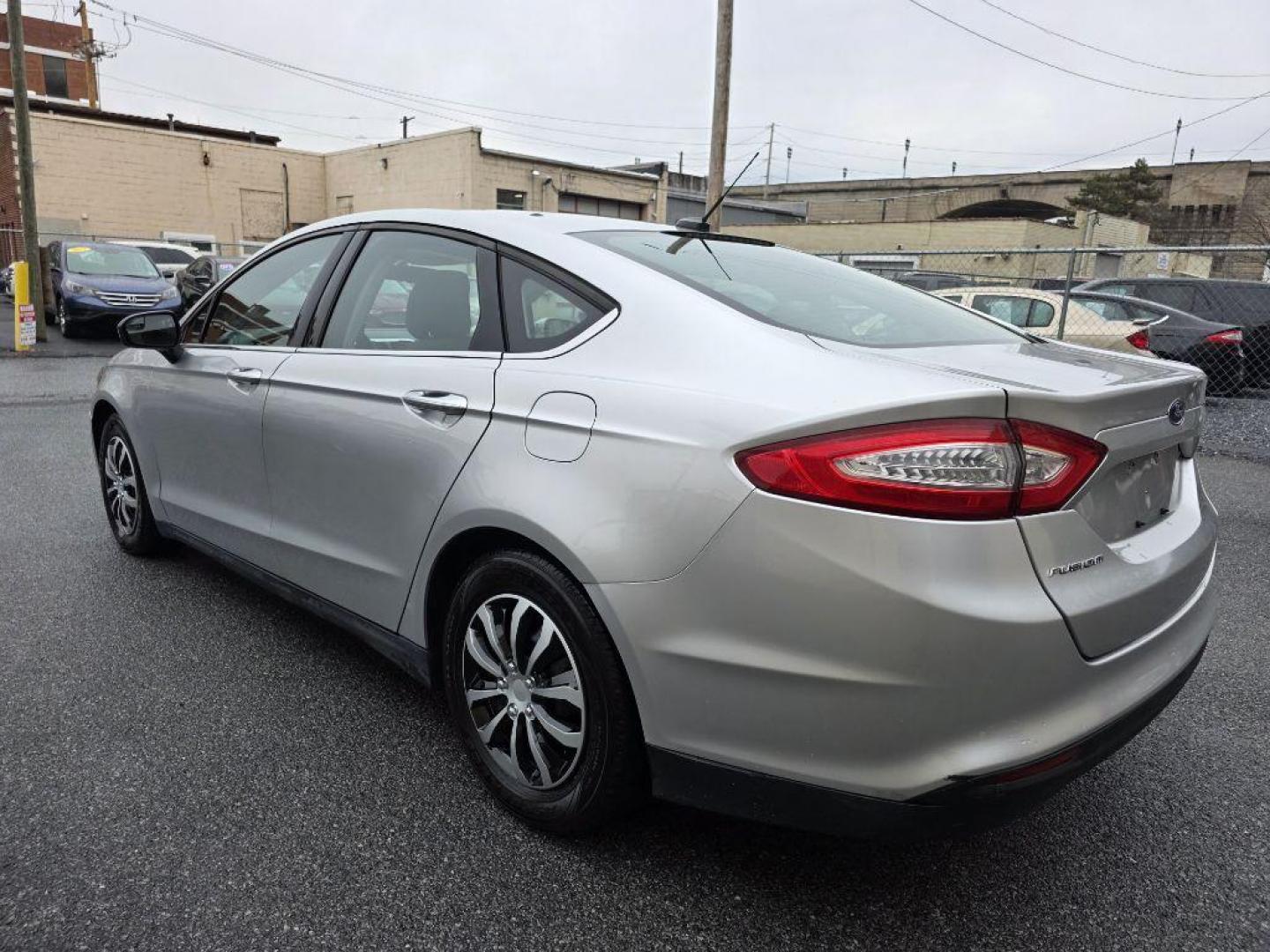 2013 SILVER FORD FUSION S (3FA6P0G72DR) with an 2.5L engine, Automatic transmission, located at 117 North Cameron Street, Harrisburg, PA, 17101, (717) 963-8962, 40.266762, -76.875259 - WE FINANCE!!! Good Credit/ Challenged Credit/ No Credit - ALL Trade-Ins Welcomed!!! APPLY ONLINE or CALL us TODAY ;) Please call us to discuss your cash and/or financing options. - Photo#2
