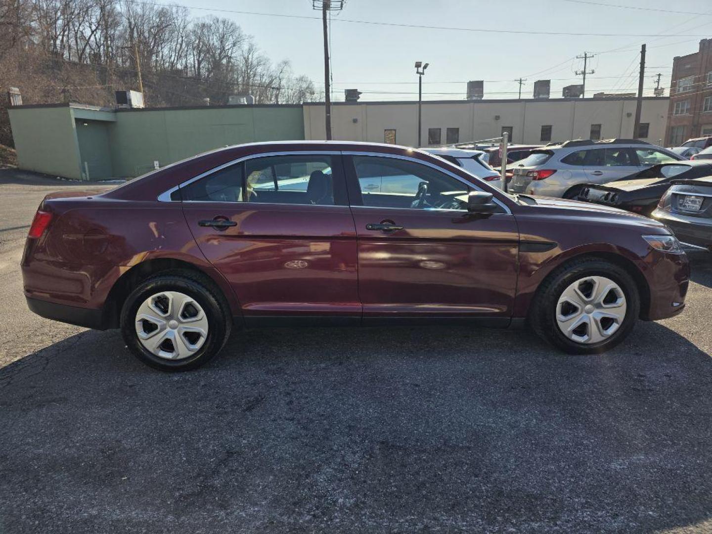 2013 BURG FORD TAURUS POLICE INTERCEPTOR (1FAHP2M87DG) with an 3.5L engine, Automatic transmission, located at 117 North Cameron Street, Harrisburg, PA, 17101, (717) 963-8962, 40.266762, -76.875259 - WE FINANCE!!! Good Credit/ Bad Credit/ No Credit - ALL Trade-Ins Welcomed!!! ***Guaranteed Credit Approval*** APPLY ONLINE or CALL us TODAY ;) Please call us to discuss your cash and financing options. - Photo#5
