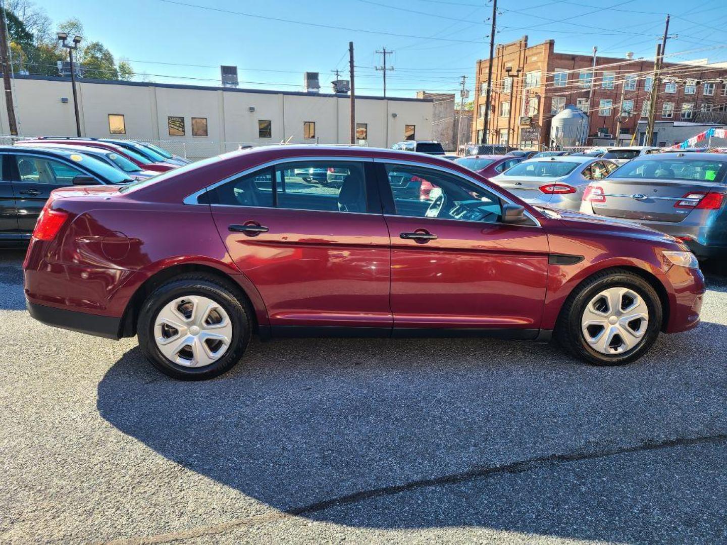 2013 BURG FORD TAURUS POLICE INTERCEPTOR (1FAHP2M89DG) with an 3.5L engine, Automatic transmission, located at 117 North Cameron Street, Harrisburg, PA, 17101, (717) 963-8962, 40.266762, -76.875259 - WE FINANCE!!! Good Credit/ Bad Credit/ No Credit - ALL Trade-Ins Welcomed!!! ***Guaranteed Credit Approval*** APPLY ONLINE or CALL us TODAY ;) Please call us to discuss your cash and financing options. - Photo#5
