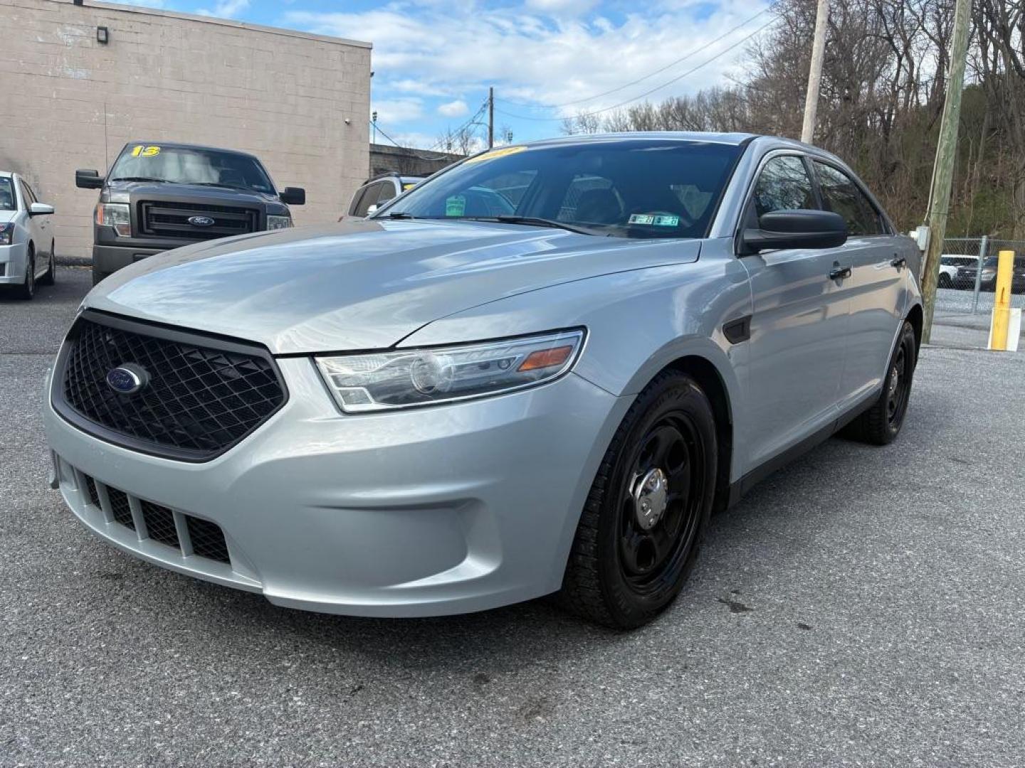 2013 SILVER FORD TAURUS POLICE INTERCEPTOR (1FAHP2MK3DG) with an 3.7L engine, Automatic transmission, located at 117 North Cameron Street, Harrisburg, PA, 17101, (717) 963-8962, 40.266762, -76.875259 - WE FINANCE!!! Good Credit/ Challenged Credit/ No Credit - ALL Trade-Ins Welcomed!!! APPLY ONLINE or CALL us TODAY ;) Please call us to discuss your cash and/or financing options. - Photo#0