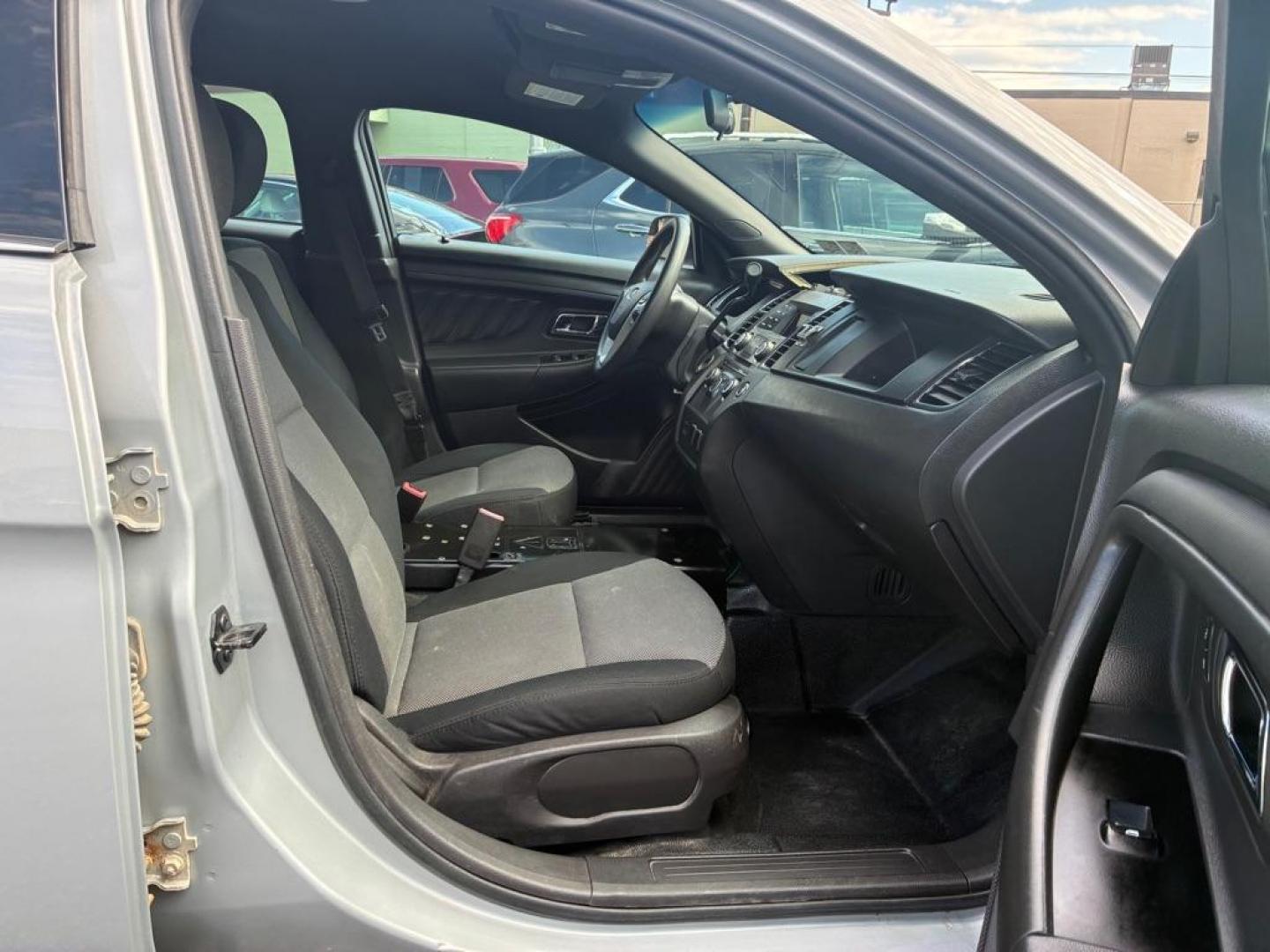 2013 SILVER FORD TAURUS POLICE INTERCEPTOR (1FAHP2MK3DG) with an 3.7L engine, Automatic transmission, located at 117 North Cameron Street, Harrisburg, PA, 17101, (717) 963-8962, 40.266762, -76.875259 - WE FINANCE!!! Good Credit/ Challenged Credit/ No Credit - ALL Trade-Ins Welcomed!!! APPLY ONLINE or CALL us TODAY ;) Please call us to discuss your cash and/or financing options. - Photo#8