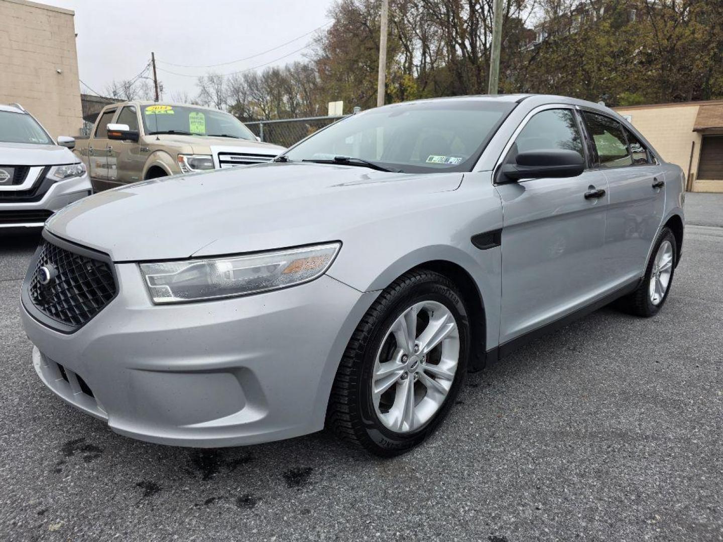 2013 SILVER FORD TAURUS POLICE INTERCEPTOR (1FAHP2M87DG) with an 3.5L engine, Automatic transmission, located at 117 North Cameron Street, Harrisburg, PA, 17101, (717) 963-8962, 40.266762, -76.875259 - WE FINANCE!!! Good Credit/ Bad Credit/ No Credit - ALL Trade-Ins Welcomed!!! ***Guaranteed Credit Approval*** APPLY ONLINE or CALL us TODAY ;) Please call us to discuss your cash and financing options. - Photo#0