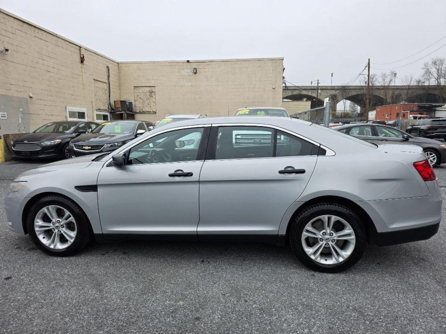 2013 SILVER FORD TAURUS POLICE INTERCEPTOR (1FAHP2M87DG) with an 3.5L engine, Automatic transmission, located at 117 North Cameron Street, Harrisburg, PA, 17101, (717) 963-8962, 40.266762, -76.875259 - WE FINANCE!!! Good Credit/ Bad Credit/ No Credit - ALL Trade-Ins Welcomed!!! ***Guaranteed Credit Approval*** APPLY ONLINE or CALL us TODAY ;) Please call us to discuss your cash and financing options. - Photo#3