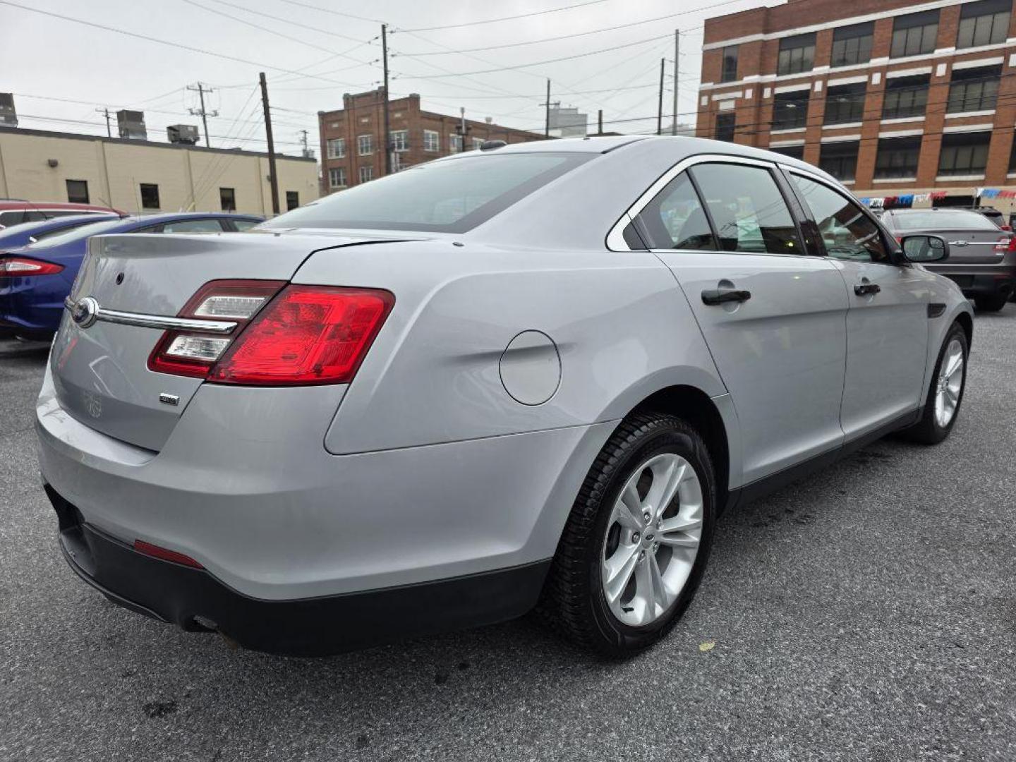 2013 SILVER FORD TAURUS POLICE INTERCEPTOR (1FAHP2M87DG) with an 3.5L engine, Automatic transmission, located at 117 North Cameron Street, Harrisburg, PA, 17101, (717) 963-8962, 40.266762, -76.875259 - WE FINANCE!!! Good Credit/ Bad Credit/ No Credit - ALL Trade-Ins Welcomed!!! ***Guaranteed Credit Approval*** APPLY ONLINE or CALL us TODAY ;) Please call us to discuss your cash and financing options. - Photo#5