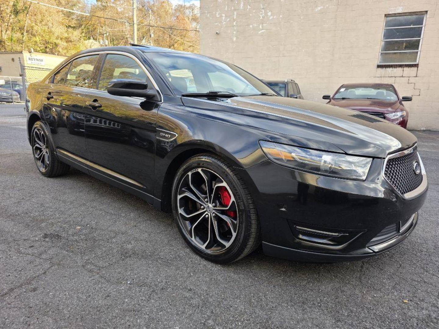 2013 BLACK FORD TAURUS SHO (1FAHP2KT5DG) with an 3.5L engine, Automatic transmission, located at 117 North Cameron Street, Harrisburg, PA, 17101, (717) 963-8962, 40.266762, -76.875259 - WE FINANCE!!! Good Credit/ Bad Credit/ No Credit - ALL Trade-Ins Welcomed!!! ***Guaranteed Credit Approval*** APPLY ONLINE or CALL us TODAY ;) Please call us to discuss your cash and financing options. - Photo#6