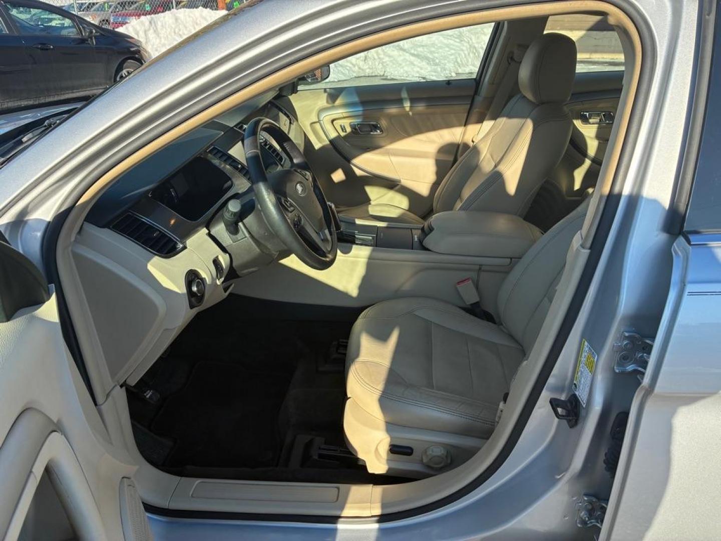 2013 SILVER FORD TAURUS SEL (1FAHP2E85DG) with an 3.5L engine, Automatic transmission, located at 117 North Cameron Street, Harrisburg, PA, 17101, (717) 963-8962, 40.266762, -76.875259 - WE FINANCE!!! Good Credit/ Challenged Credit/ No Credit - ALL Trade-Ins Welcomed!!! APPLY ONLINE or CALL us TODAY ;) Please call us to discuss your cash and/or financing options. - Photo#13