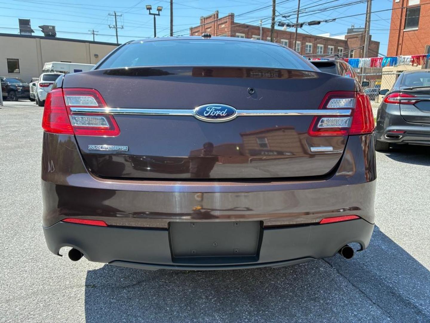 2013 BROWN FORD TAURUS POLICE INTERCEPTOR (1FAHP2M84DG) with an 3.5L engine, Automatic transmission, located at 117 North Cameron Street, Harrisburg, PA, 17101, (717) 963-8962, 40.266762, -76.875259 - WE FINANCE!!! MOST vehicles are available for financing. Good Credit/ Challenged Credit/ No Credit - ALL Trade-Ins Welcomed!!! APPLY ONLINE or CALL us TODAY Please call us to discuss your cash and/or financing options. Thanks for cheching our inventory! We're here to help. - Photo#3