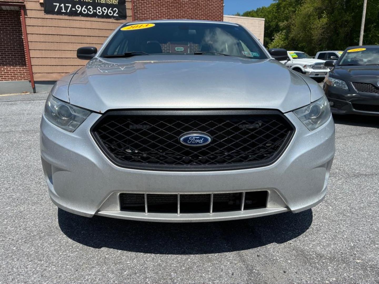 2013 SILVER FORD TAURUS POLICE INTERCEPTOR (1FAHP2M81DG) with an 3.5L engine, Automatic transmission, located at 117 North Cameron Street, Harrisburg, PA, 17101, (717) 963-8962, 40.266762, -76.875259 - WE FINANCE!!! MOST vehicles are available for financing. Good Credit/ Challenged Credit/ No Credit - ALL Trade-Ins Welcomed!!! APPLY ONLINE or CALL us TODAY Please call us to discuss your cash and/or financing options. Thanks for cheching our inventory! We're here to help. - Photo#6