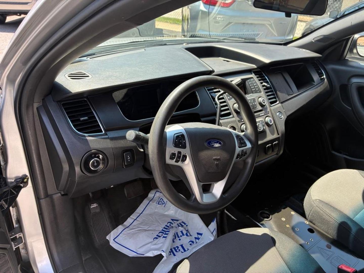 2013 SILVER FORD TAURUS POLICE INTERCEPTOR (1FAHP2M81DG) with an 3.5L engine, Automatic transmission, located at 117 North Cameron Street, Harrisburg, PA, 17101, (717) 963-8962, 40.266762, -76.875259 - WE FINANCE!!! MOST vehicles are available for financing. Good Credit/ Challenged Credit/ No Credit - ALL Trade-Ins Welcomed!!! APPLY ONLINE or CALL us TODAY Please call us to discuss your cash and/or financing options. Thanks for cheching our inventory! We're here to help. - Photo#13