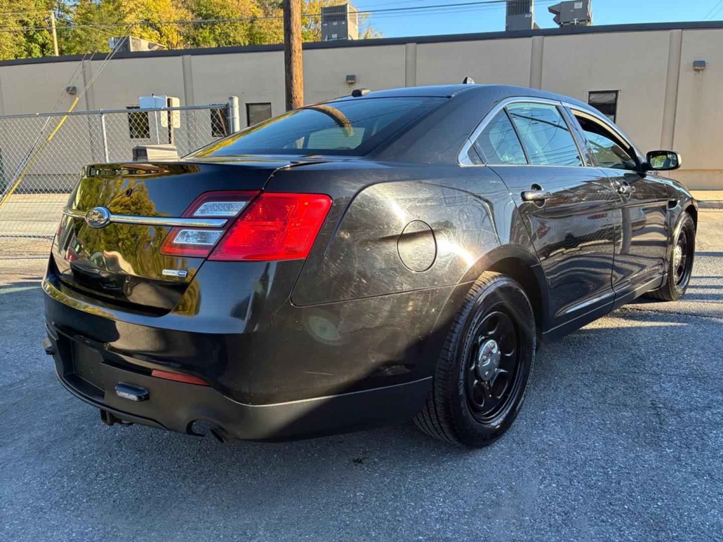 2013 BLACK FORD TAURUS POLICE INTERCEPTOR (1FAHP2MK1DG) with an 3.7L engine, Automatic transmission, located at 117 North Cameron Street, Harrisburg, PA, 17101, (717) 963-8962, 40.266762, -76.875259 - WE FINANCE!!! MOST vehicles are available for financing. Good Credit/ Challenged Credit/ No Credit - ALL Trade-Ins Welcomed!!! APPLY ONLINE or CALL us TODAY Please call us to discuss your cash and/or financing options. Thanks for checking our inventory! We're here to help.- Photo#4