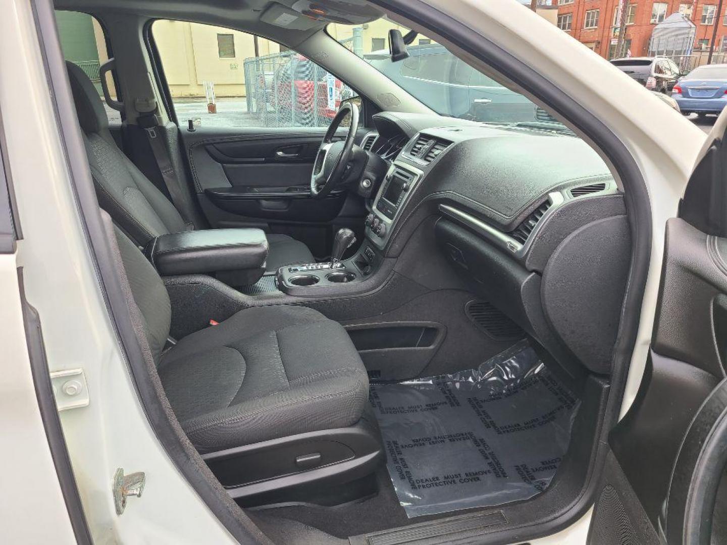 2013 WHITE GMC ACADIA SLE (1GKKVPKD3DJ) with an 3.6L engine, Automatic transmission, located at 117 North Cameron Street, Harrisburg, PA, 17101, (717) 963-8962, 40.266762, -76.875259 - WE FINANCE!!! Good Credit/ Bad Credit/ No Credit - ALL Trade-Ins Welcomed!!! ***Guaranteed Credit Approval*** APPLY ONLINE or CALL us TODAY ;) Internet Prices and Marketplace Prices are SPECIAL discounted ***CASH DEALS*** Retail Prices are higher. Please call us to discuss your cash and finan - Photo#8