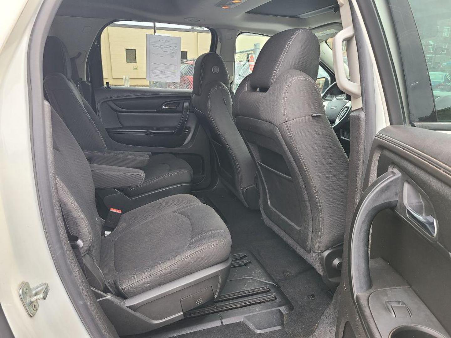 2013 WHITE GMC ACADIA SLE (1GKKVPKD3DJ) with an 3.6L engine, Automatic transmission, located at 117 North Cameron Street, Harrisburg, PA, 17101, (717) 963-8962, 40.266762, -76.875259 - WE FINANCE!!! Good Credit/ Bad Credit/ No Credit - ALL Trade-Ins Welcomed!!! ***Guaranteed Credit Approval*** APPLY ONLINE or CALL us TODAY ;) Internet Prices and Marketplace Prices are SPECIAL discounted ***CASH DEALS*** Retail Prices are higher. Please call us to discuss your cash and finan - Photo#10