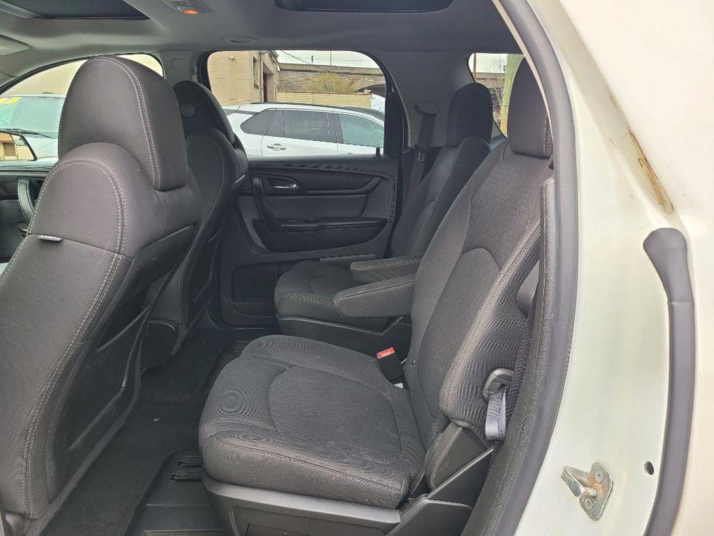 2013 WHITE GMC ACADIA SLE (1GKKVPKD3DJ) with an 3.6L engine, Automatic transmission, located at 117 North Cameron Street, Harrisburg, PA, 17101, (717) 963-8962, 40.266762, -76.875259 - WE FINANCE!!! Good Credit/ Bad Credit/ No Credit - ALL Trade-Ins Welcomed!!! ***Guaranteed Credit Approval*** APPLY ONLINE or CALL us TODAY ;) Internet Prices and Marketplace Prices are SPECIAL discounted ***CASH DEALS*** Retail Prices are higher. Please call us to discuss your cash and finan - Photo#12