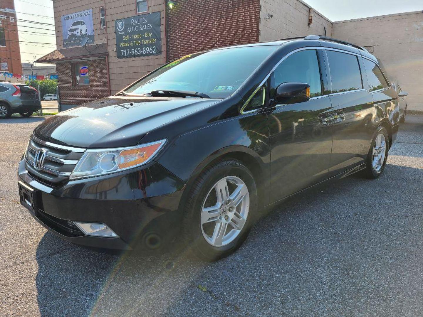 2013 BLACK HONDA ODYSSEY TOURING (5FNRL5H93DB) with an 3.5L engine, Automatic transmission, located at 117 North Cameron Street, Harrisburg, PA, 17101, (717) 963-8962, 40.266762, -76.875259 - WE FINANCE!!! Good Credit/ Bad Credit/ No Credit - ALL Trade-Ins Welcomed!!! ***Guaranteed Credit Approval*** APPLY ONLINE or CALL us TODAY ;) Internet Prices and Marketplace Prices are SPECIAL discounted ***CASH DEALS*** Retail Prices are higher. Please call us to discuss your cash and finan - Photo#0