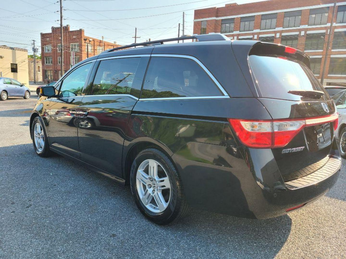 2013 BLACK HONDA ODYSSEY TOURING (5FNRL5H93DB) with an 3.5L engine, Automatic transmission, located at 117 North Cameron Street, Harrisburg, PA, 17101, (717) 963-8962, 40.266762, -76.875259 - WE FINANCE!!! Good Credit/ Bad Credit/ No Credit - ALL Trade-Ins Welcomed!!! ***Guaranteed Credit Approval*** APPLY ONLINE or CALL us TODAY ;) Internet Prices and Marketplace Prices are SPECIAL discounted ***CASH DEALS*** Retail Prices are higher. Please call us to discuss your cash and finan - Photo#1
