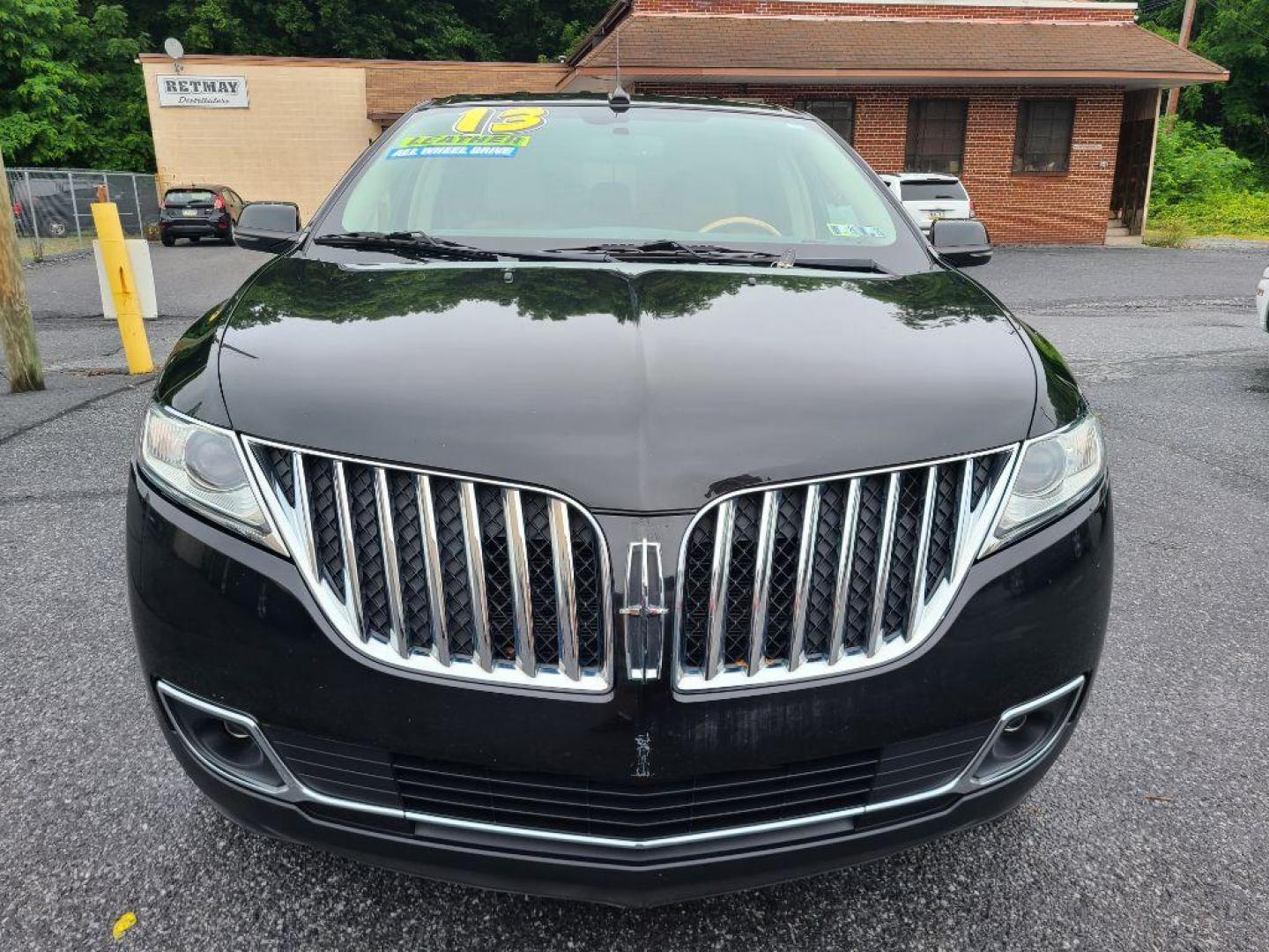 2013 BLACK LINCOLN MKX AWD (2LMDJ8JK4DB) with an 3.7L engine, Automatic transmission, located at 117 North Cameron Street, Harrisburg, PA, 17101, (717) 963-8962, 40.266762, -76.875259 - WE FINANCE!!! Good Credit/ Bad Credit/ No Credit - ALL Trade-Ins Welcomed!!! ***Guaranteed Credit Approval*** APPLY ONLINE or CALL us TODAY ;) Internet Prices and Marketplace Prices are SPECIAL discounted ***CASH DEALS*** Retail Prices are higher. Please call us to discuss your cash and finan - Photo#6