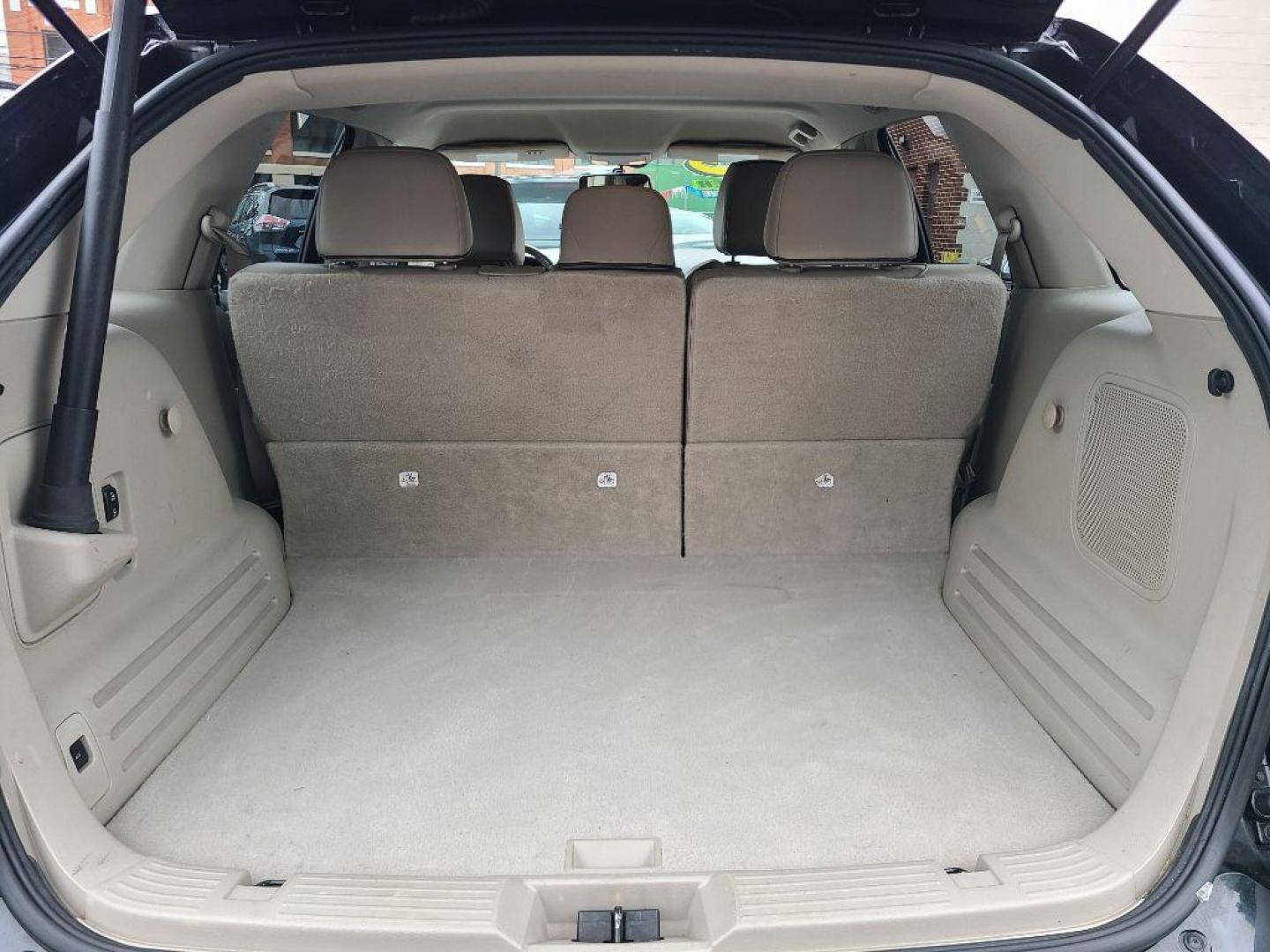 2013 BLACK LINCOLN MKX AWD (2LMDJ8JK4DB) with an 3.7L engine, Automatic transmission, located at 117 North Cameron Street, Harrisburg, PA, 17101, (717) 963-8962, 40.266762, -76.875259 - WE FINANCE!!! Good Credit/ Bad Credit/ No Credit - ALL Trade-Ins Welcomed!!! ***Guaranteed Credit Approval*** APPLY ONLINE or CALL us TODAY ;) Internet Prices and Marketplace Prices are SPECIAL discounted ***CASH DEALS*** Retail Prices are higher. Please call us to discuss your cash and finan - Photo#13