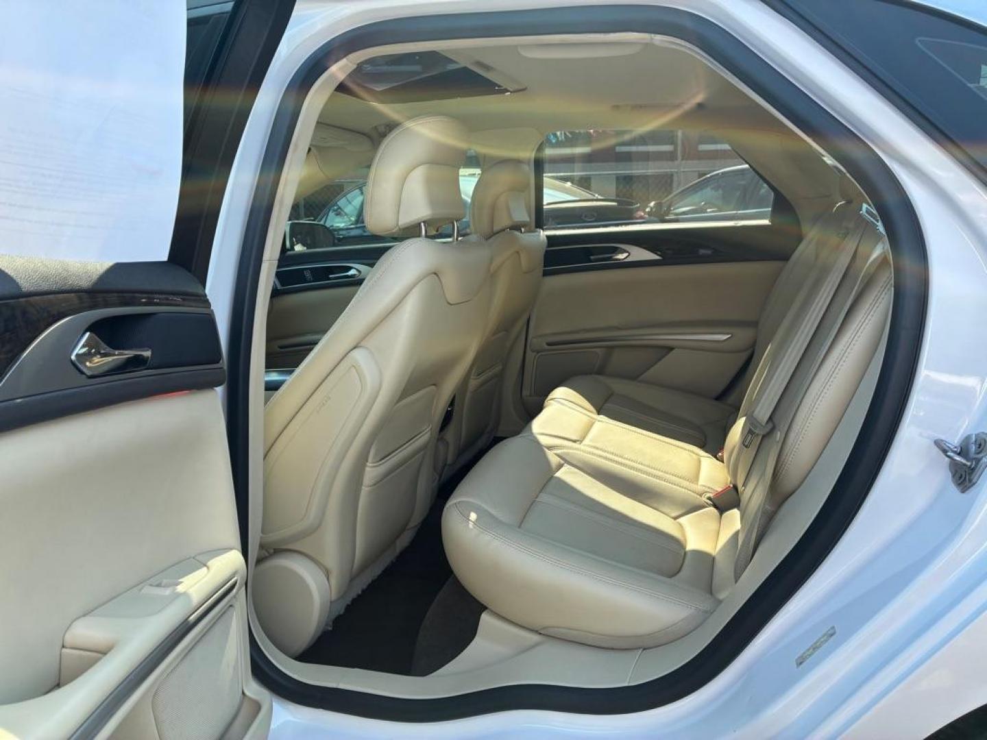 2013 WHITE LINCOLN MKZ (3LN6L2GK0DR) with an 3.7L engine, Automatic transmission, located at 117 North Cameron Street, Harrisburg, PA, 17101, (717) 963-8962, 40.266762, -76.875259 - WE FINANCE!!! MOST vehicles are available for financing. Good Credit/ Challenged Credit/ No Credit - ALL Trade-Ins Welcomed!!! APPLY ONLINE or CALL us TODAY Please call us to discuss your cash and/or financing options. Thanks for checking our inventory! We're here to help. - Photo#11