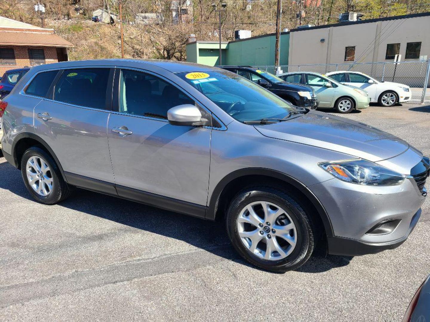 2013 SILVER MAZDA CX-9 SPORT (JM3TB3BV4D0) with an 3.7L engine, Automatic transmission, located at 117 North Cameron Street, Harrisburg, PA, 17101, (717) 963-8962, 40.266762, -76.875259 - WE FINANCE!!! Good Credit/ Bad Credit/ No Credit - ALL Trade-Ins Welcomed!!! ***Guaranteed Credit Approval*** APPLY ONLINE or CALL us TODAY ;) Internet Prices and Marketplace Prices are SPECIAL discounted ***CASH DEALS*** Retail Prices are higher. Please call us to discuss your cash and finan - Photo#3