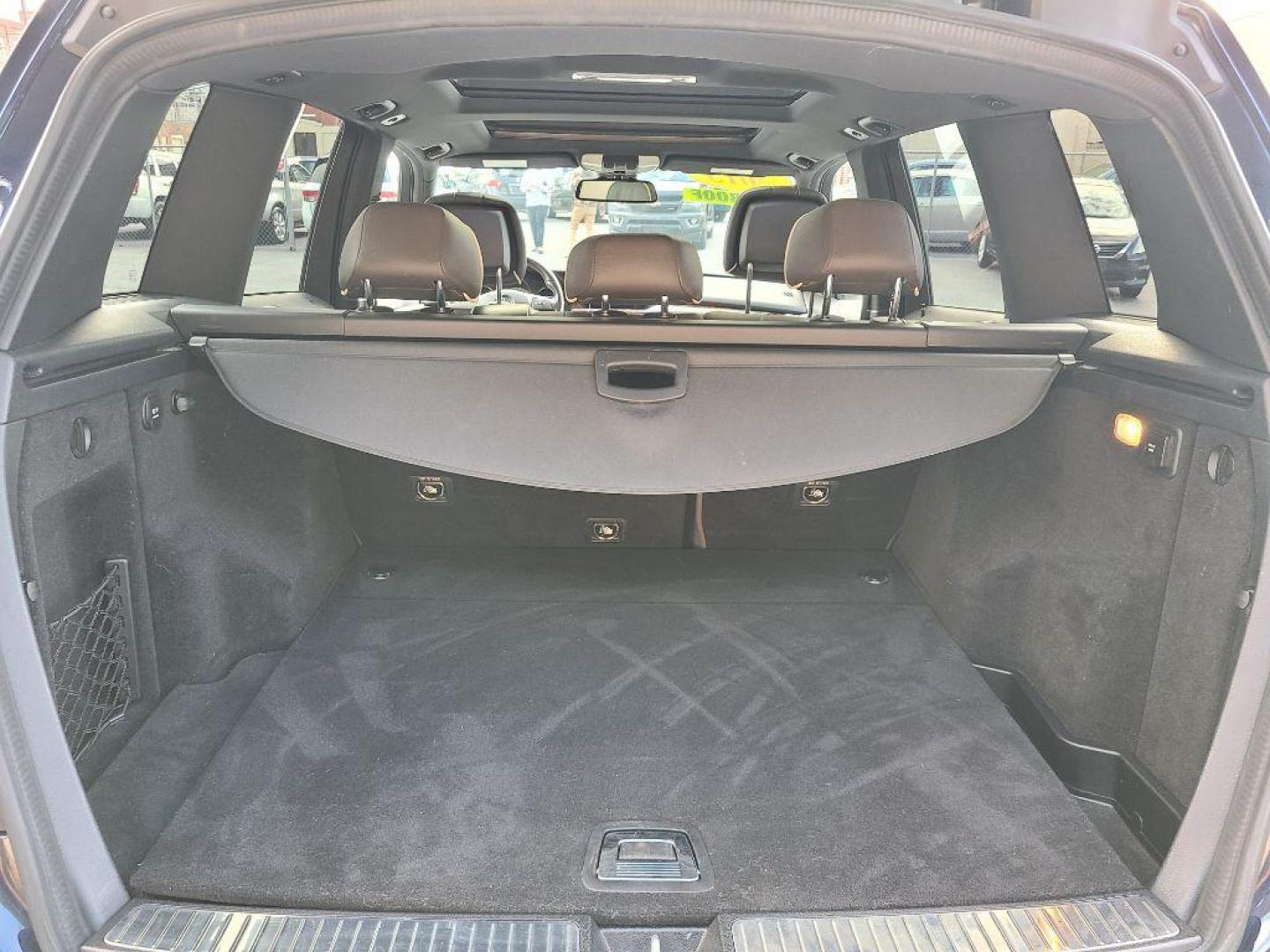 2013 BLUE MERCEDES-BENZ GLK 350 4MATIC (WDCGG8JB8DG) with an 3.5L engine, Automatic transmission, located at 7981 Paxton Street, Harrisburg, PA, 17111, (717) 561-2926, 40.261490, -76.749229 - WE FINANCE!!! Good Credit/ Bad Credit/ No Credit - ALL Trade-Ins Welcomed!!! ***Guaranteed Credit Approval*** APPLY ONLINE or CALL us TODAY ;) Internet Prices and Marketplace Prices are SPECIAL discounted ***CASH DEALS*** Retail Prices are higher. Please call us to discuss your cash and finan - Photo#14