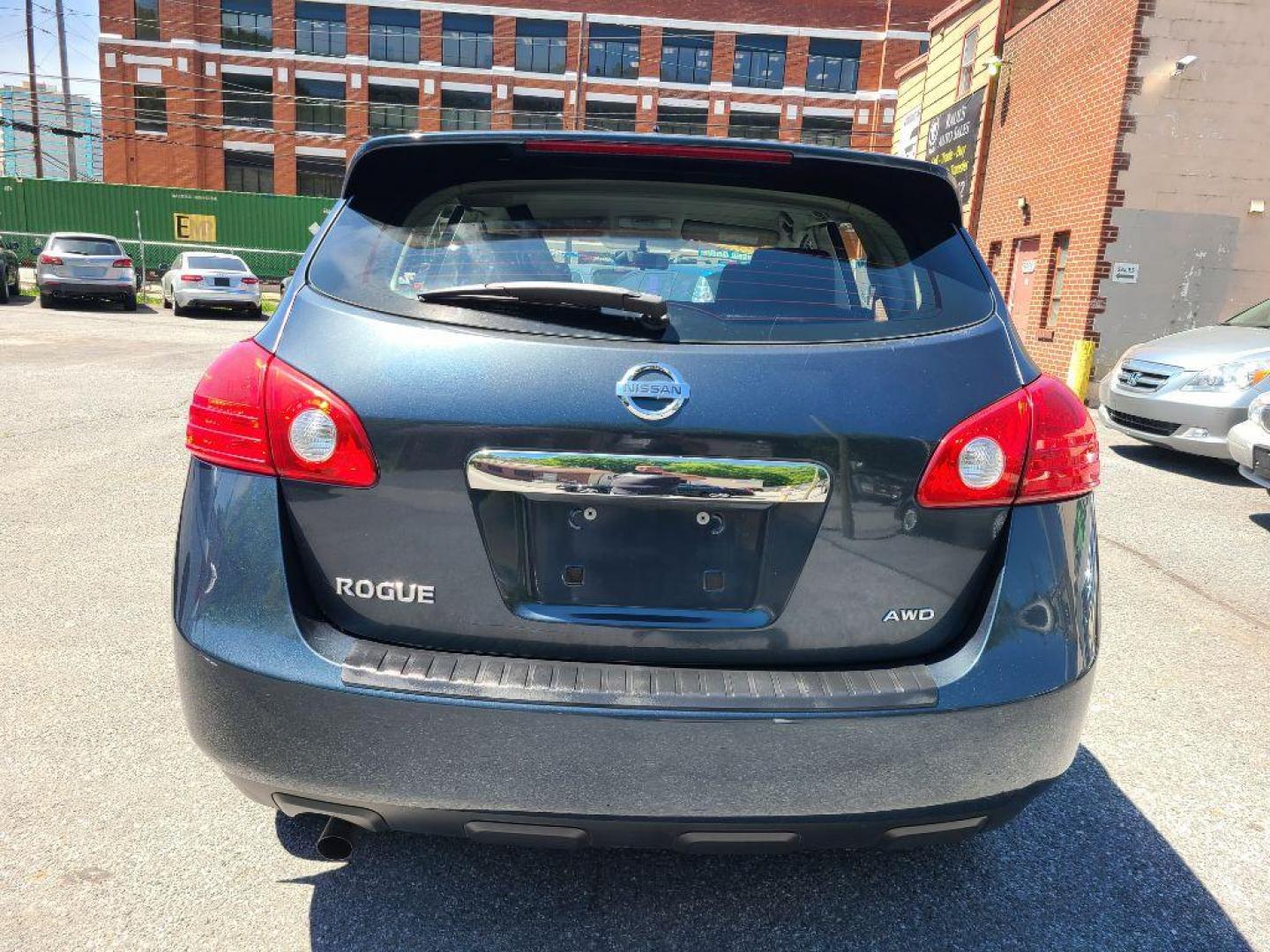 2013 BLUE NISSAN ROGUE S (JN8AS5MV2DW) with an 2.5L engine, Continuously Variable transmission, located at 117 North Cameron Street, Harrisburg, PA, 17101, (717) 963-8962, 40.266762, -76.875259 - WE FINANCE!!! Good Credit/ Bad Credit/ No Credit - ALL Trade-Ins Welcomed!!! ***Guaranteed Credit Approval*** APPLY ONLINE or CALL us TODAY ;) Internet Prices and Marketplace Prices are SPECIAL discounted ***CASH DEALS*** Retail Prices are higher. Please call us to discuss your cash and finan - Photo#4