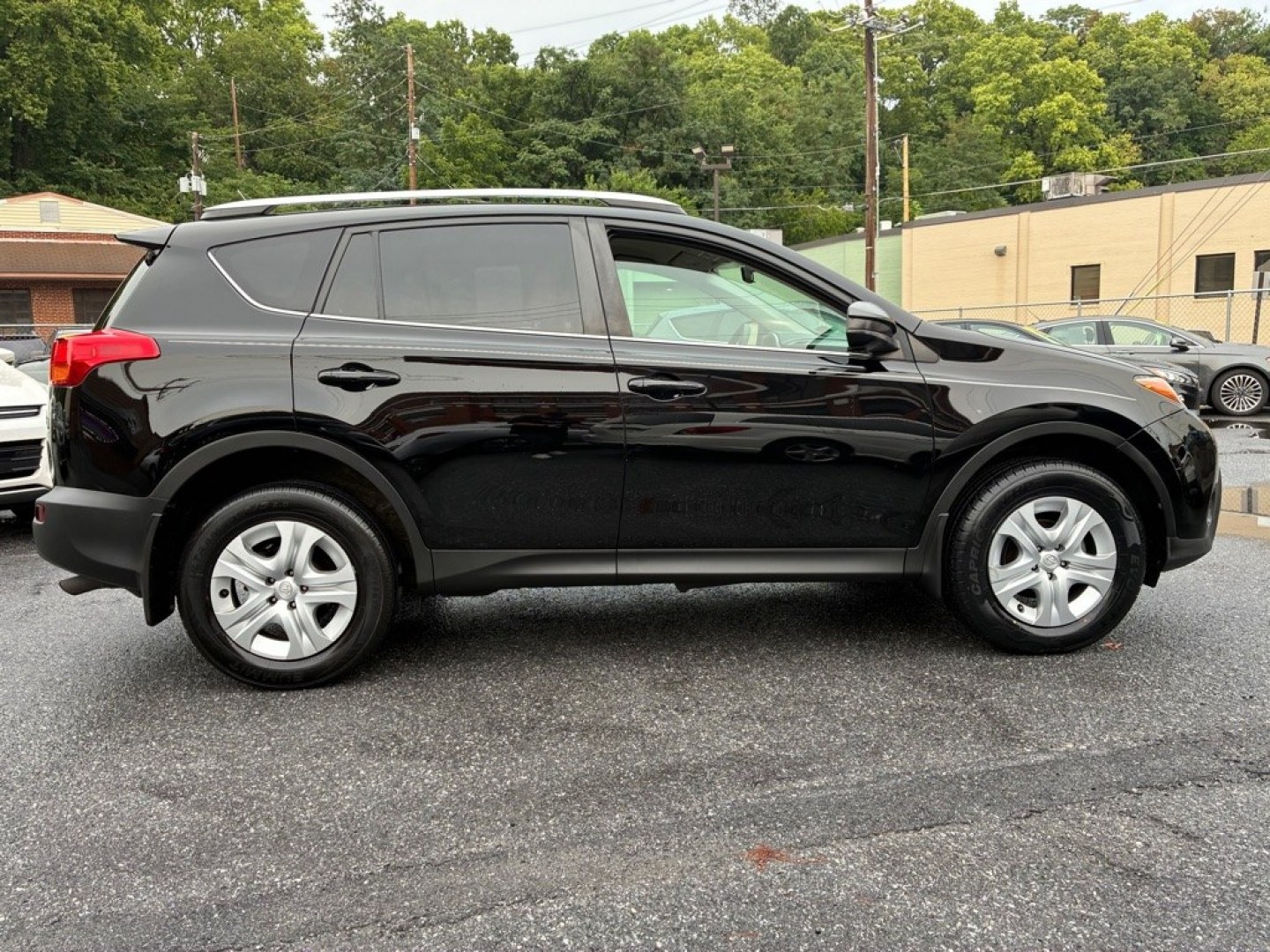 2013 BLACK TOYOTA RAV4 LE (2T3BFREV3DW) with an 2.5L engine, Automatic transmission, located at 117 North Cameron Street, Harrisburg, PA, 17101, (717) 963-8962, 40.266762, -76.875259 - WE FINANCE!!! MOST vehicles are available for financing. Good Credit/ Challenged Credit/ No Credit - ALL Trade-Ins Welcomed!!! APPLY ONLINE or CALL us TODAY Please call us to discuss your cash and/or financing options. Thanks for checking our inventory! We're here to help.- Photo#5