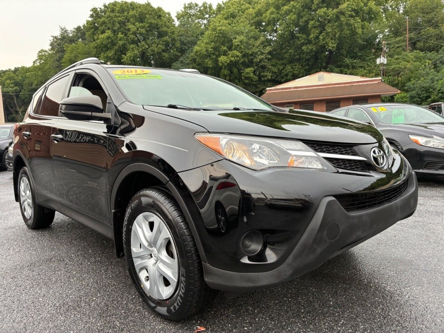 2013 BLACK TOYOTA RAV4 LE (2T3BFREV3DW) with an 2.5L engine, Automatic transmission, located at 117 North Cameron Street, Harrisburg, PA, 17101, (717) 963-8962, 40.266762, -76.875259 - WE FINANCE!!! MOST vehicles are available for financing. Good Credit/ Challenged Credit/ No Credit - ALL Trade-Ins Welcomed!!! APPLY ONLINE or CALL us TODAY Please call us to discuss your cash and/or financing options. Thanks for checking our inventory! We're here to help.- Photo#6