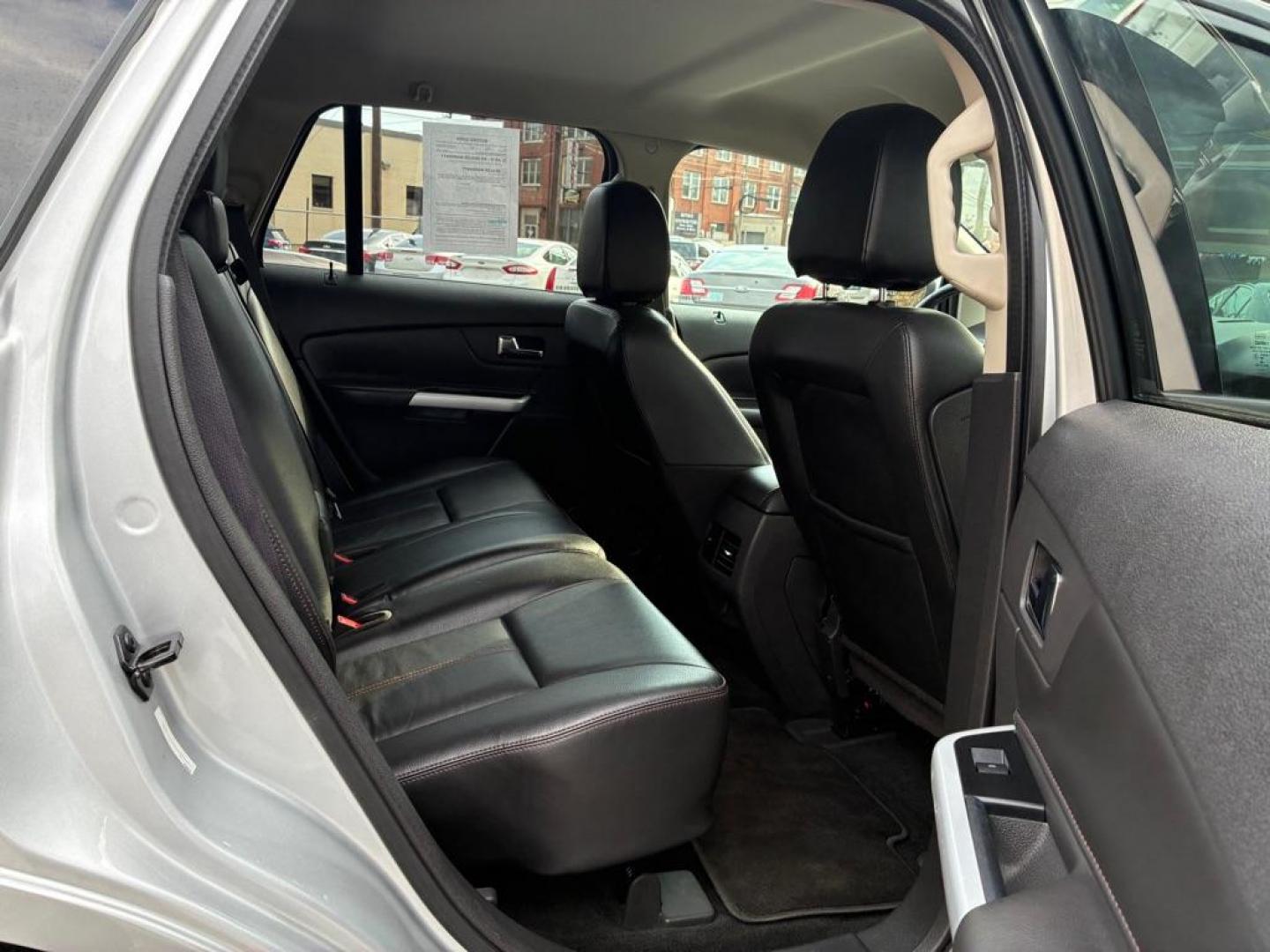 2014 SILVER FORD EDGE SEL (2FMDK4JC5EB) with an 3.5L engine, Automatic transmission, located at 117 North Cameron Street, Harrisburg, PA, 17101, (717) 963-8962, 40.266762, -76.875259 - WE FINANCE!!! Good Credit/ Challenged Credit/ No Credit - ALL Trade-Ins Welcomed!!! APPLY ONLINE or CALL us TODAY ;) Please call us to discuss your cash and/or financing options. - Photo#9