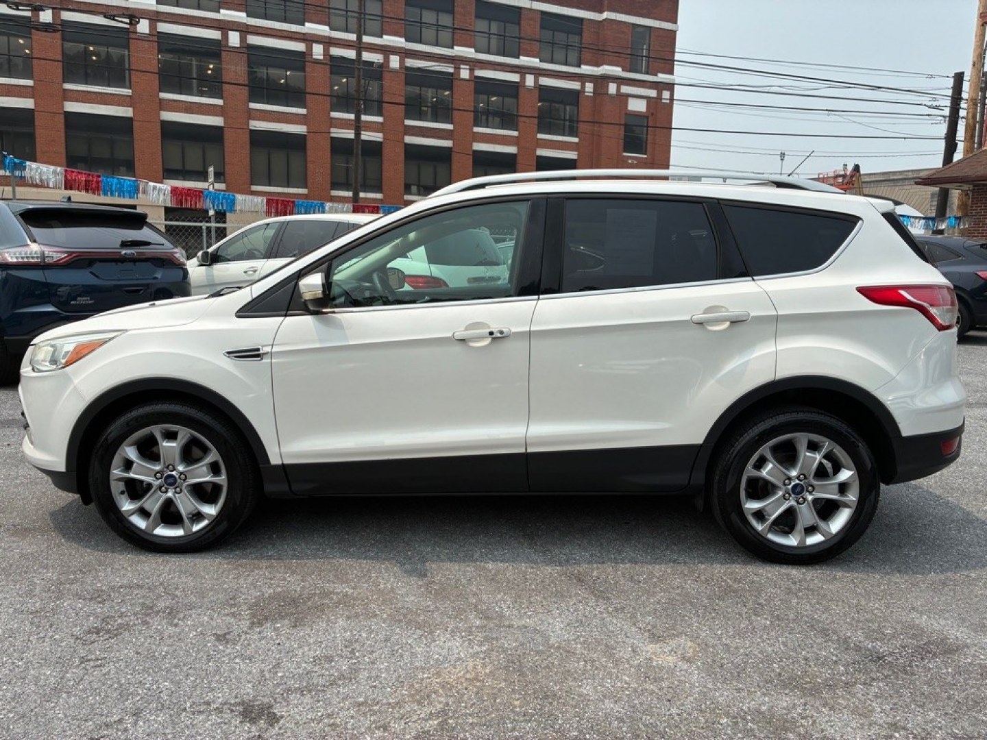 2014 WHITE FORD ESCAPE TITANIUM (1FMCU9J95EU) with an 2.0L engine, Automatic transmission, located at 117 North Cameron Street, Harrisburg, PA, 17101, (717) 963-8962, 40.266762, -76.875259 - WE FINANCE!!! MOST vehicles are available for financing. Good Credit/ Challenged Credit/ No Credit - ALL Trade-Ins Welcomed!!! APPLY ONLINE or CALL us TODAY Please call us to discuss your cash and/or financing options. Thanks for checking our inventory! We're here to help.- Photo#1