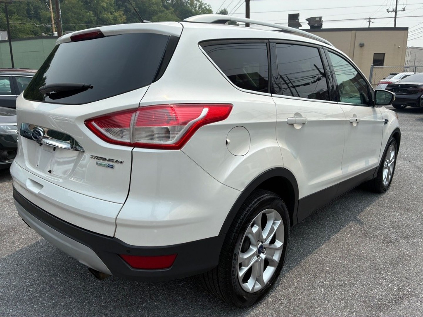 2014 WHITE FORD ESCAPE TITANIUM (1FMCU9J95EU) with an 2.0L engine, Automatic transmission, located at 117 North Cameron Street, Harrisburg, PA, 17101, (717) 963-8962, 40.266762, -76.875259 - WE FINANCE!!! MOST vehicles are available for financing. Good Credit/ Challenged Credit/ No Credit - ALL Trade-Ins Welcomed!!! APPLY ONLINE or CALL us TODAY Please call us to discuss your cash and/or financing options. Thanks for checking our inventory! We're here to help.- Photo#4