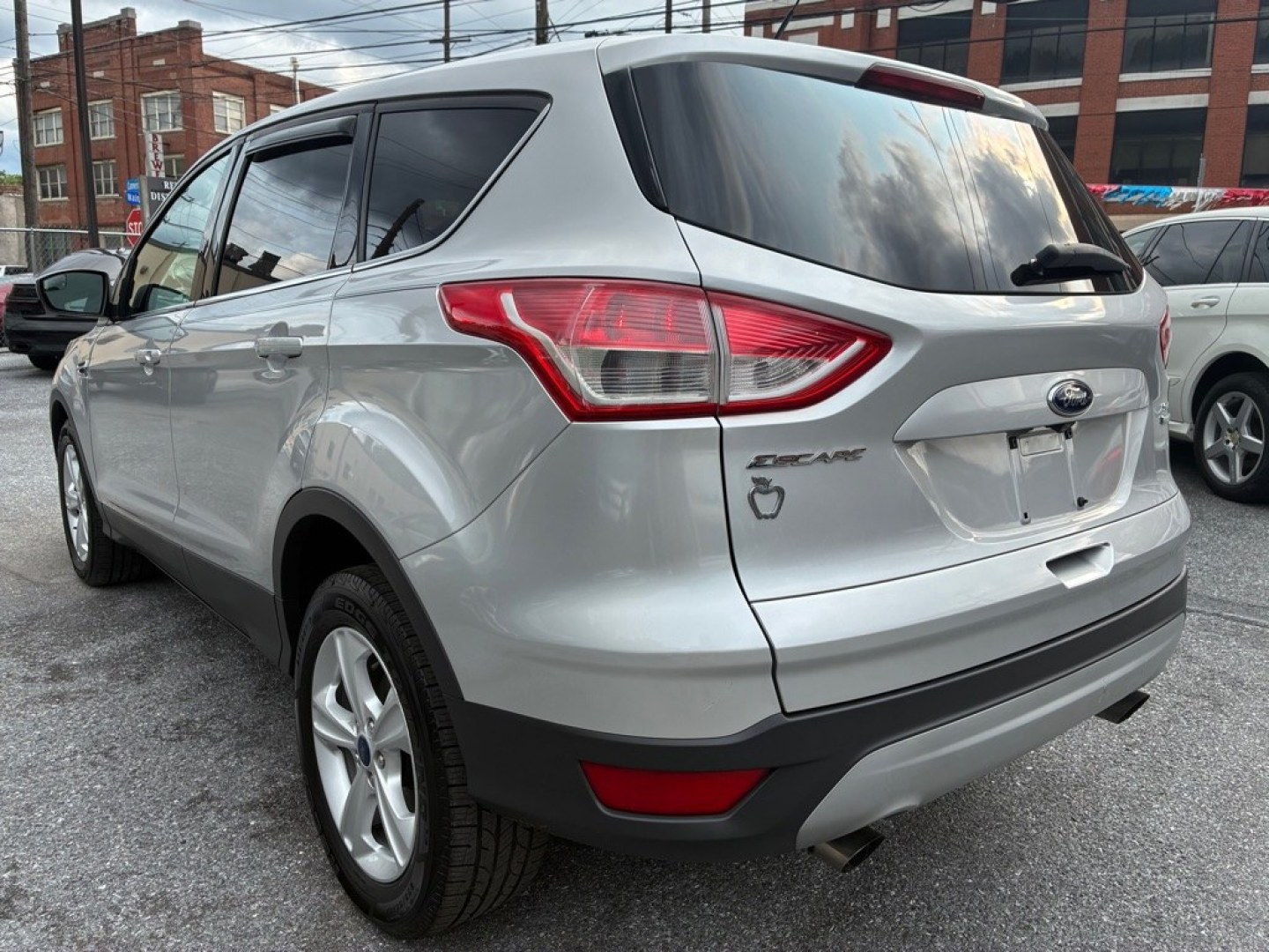 2014 SILVER FORD ESCAPE SE (1FMCU9GX9EU) with an 1.6L engine, Automatic transmission, located at 117 North Cameron Street, Harrisburg, PA, 17101, (717) 963-8962, 40.266762, -76.875259 - WE FINANCE!!! MOST vehicles are available for financing. Good Credit/ Challenged Credit/ No Credit - ALL Trade-Ins Welcomed!!! APPLY ONLINE or CALL us TODAY Please call us to discuss your cash and/or financing options. Thanks for checking our inventory! We're here to help.- Photo#2