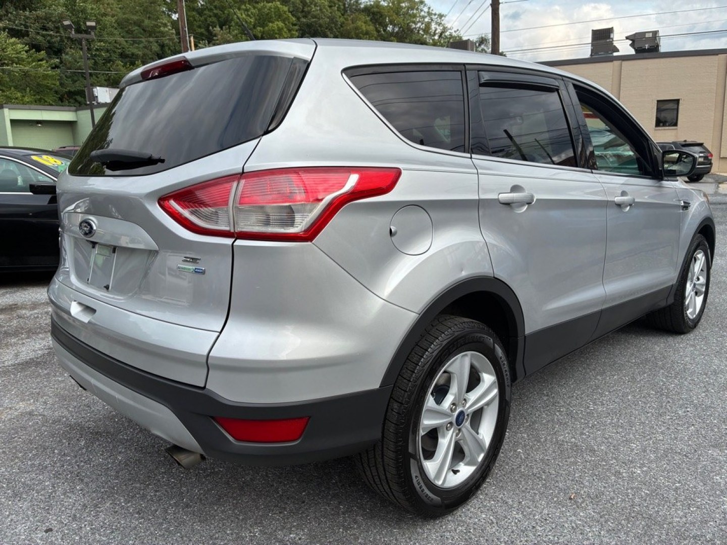 2014 SILVER FORD ESCAPE SE (1FMCU9GX9EU) with an 1.6L engine, Automatic transmission, located at 117 North Cameron Street, Harrisburg, PA, 17101, (717) 963-8962, 40.266762, -76.875259 - WE FINANCE!!! MOST vehicles are available for financing. Good Credit/ Challenged Credit/ No Credit - ALL Trade-Ins Welcomed!!! APPLY ONLINE or CALL us TODAY Please call us to discuss your cash and/or financing options. Thanks for checking our inventory! We're here to help.- Photo#4