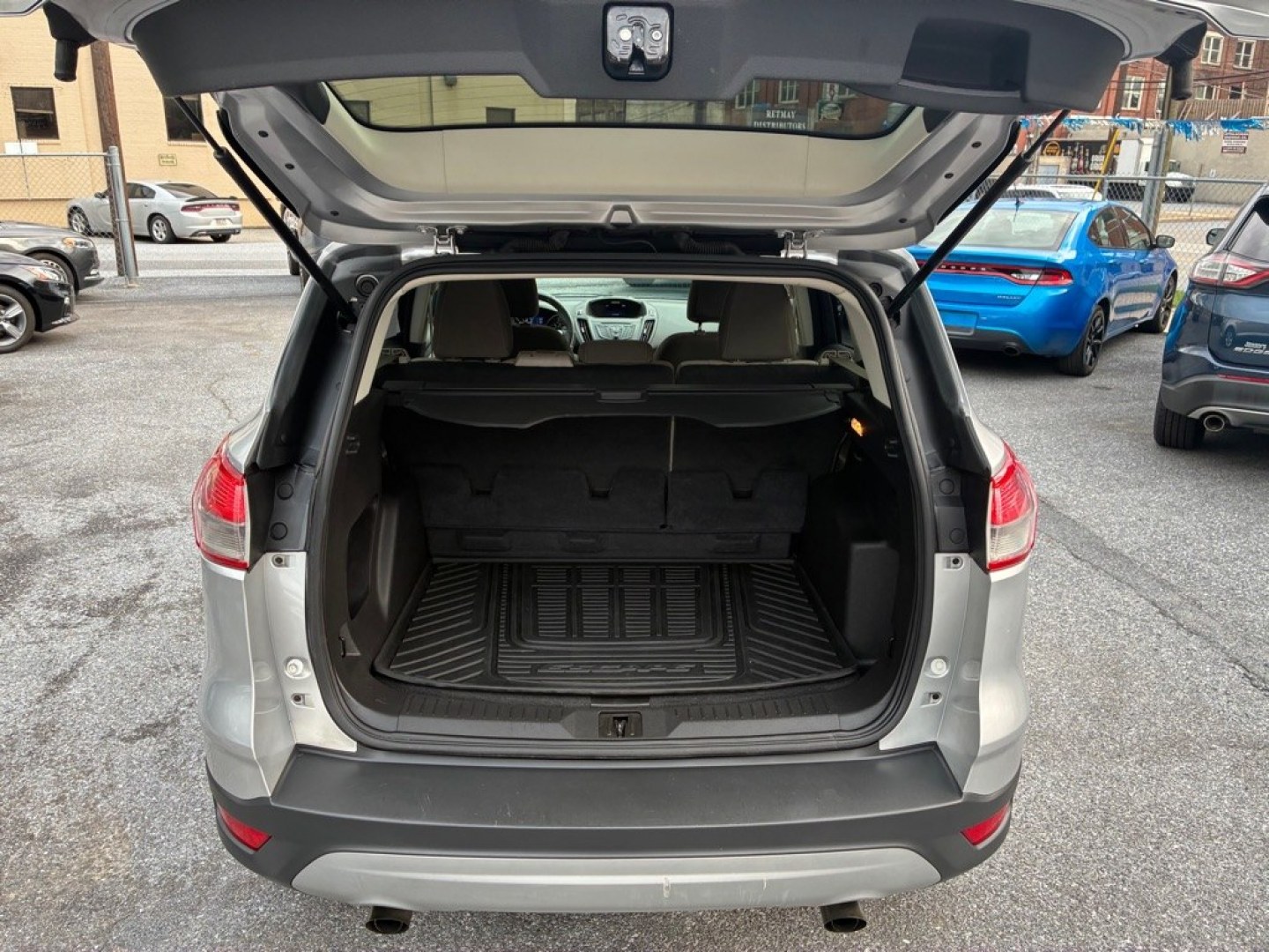 2014 SILVER FORD ESCAPE SE (1FMCU9GX9EU) with an 1.6L engine, Automatic transmission, located at 117 North Cameron Street, Harrisburg, PA, 17101, (717) 963-8962, 40.266762, -76.875259 - WE FINANCE!!! MOST vehicles are available for financing. Good Credit/ Challenged Credit/ No Credit - ALL Trade-Ins Welcomed!!! APPLY ONLINE or CALL us TODAY Please call us to discuss your cash and/or financing options. Thanks for checking our inventory! We're here to help.- Photo#10