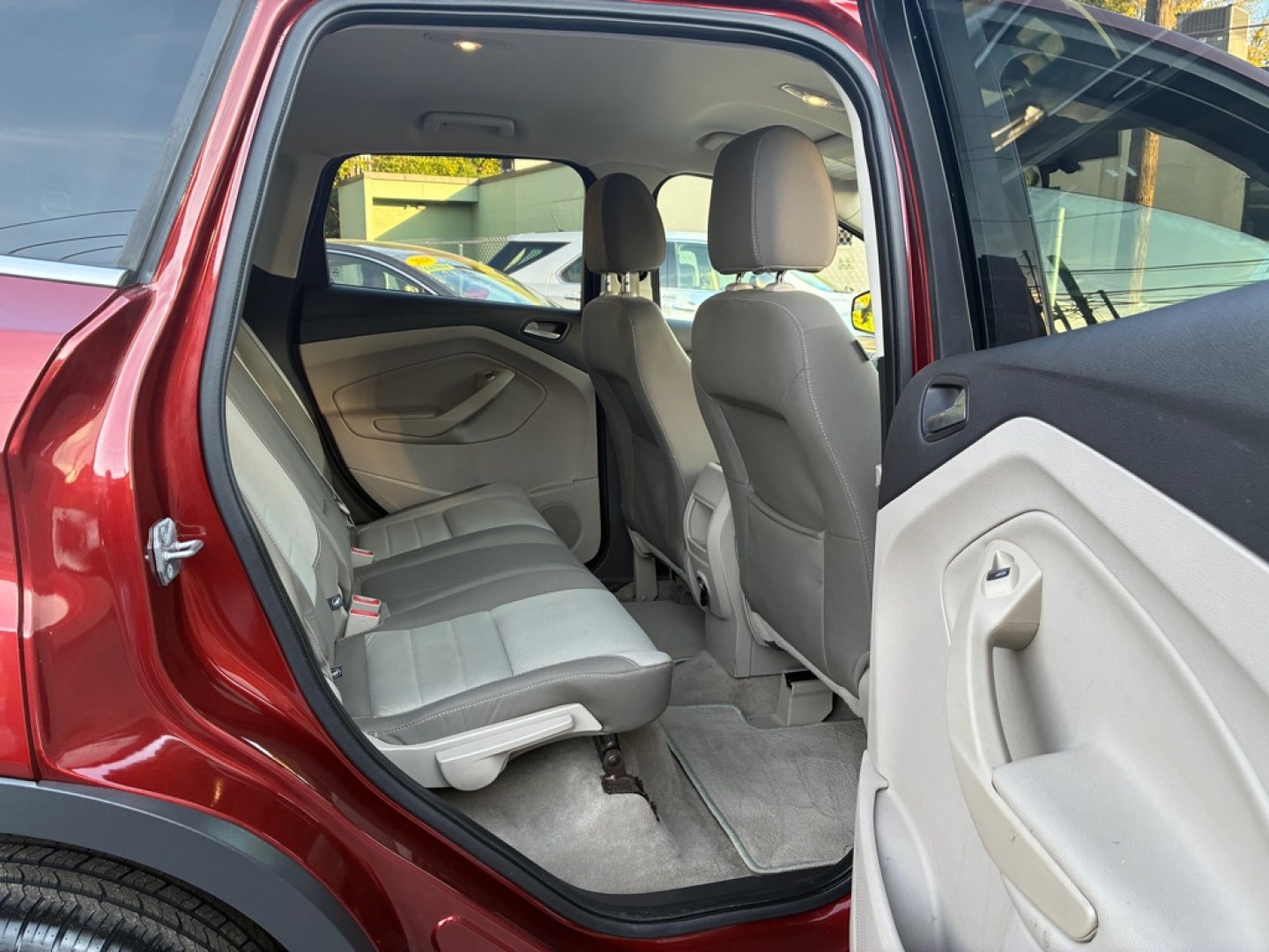 2014 ORANGE FORD ESCAPE SE (1FMCU9GX6EU) with an 1.6L engine, Automatic transmission, located at 117 North Cameron Street, Harrisburg, PA, 17101, (717) 963-8962, 40.266762, -76.875259 - WE FINANCE!!! MOST vehicles are available for financing. Good Credit/ Challenged Credit/ No Credit - ALL Trade-Ins Welcomed!!! APPLY ONLINE or CALL us TODAY Please call us to discuss your cash and/or financing options. Thanks for checking our inventory! We're here to help.- Photo#9