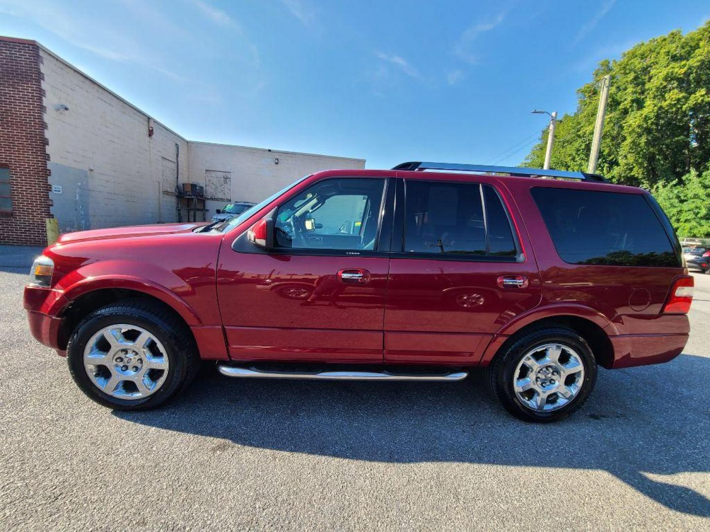 2014 RED FORD EXPEDITION LIMITED (1FMJU2A52EE) with an 5.4L engine, Automatic transmission, located at 117 North Cameron Street, Harrisburg, PA, 17101, (717) 963-8962, 40.266762, -76.875259 - WE FINANCE!!! Good Credit/ Bad Credit/ No Credit - ALL Trade-Ins Welcomed!!! ***Guaranteed Credit Approval*** APPLY ONLINE or CALL us TODAY ;) Internet Prices and Marketplace Prices are SPECIAL discounted ***CASH DEALS*** Retail Prices are higher. Please call us to discuss your cash and finan - Photo#1