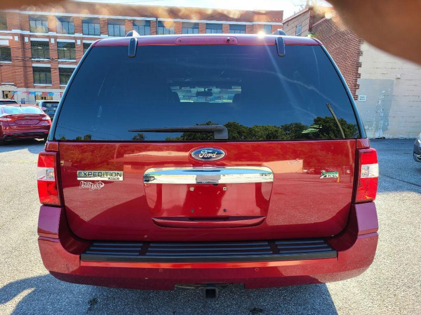 2014 RED FORD EXPEDITION LIMITED (1FMJU2A52EE) with an 5.4L engine, Automatic transmission, located at 117 North Cameron Street, Harrisburg, PA, 17101, (717) 963-8962, 40.266762, -76.875259 - WE FINANCE!!! Good Credit/ Bad Credit/ No Credit - ALL Trade-Ins Welcomed!!! ***Guaranteed Credit Approval*** APPLY ONLINE or CALL us TODAY ;) Internet Prices and Marketplace Prices are SPECIAL discounted ***CASH DEALS*** Retail Prices are higher. Please call us to discuss your cash and finan - Photo#3