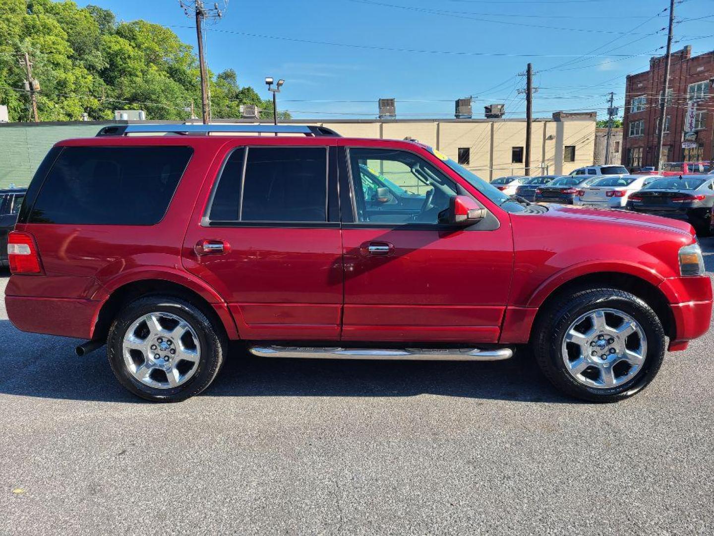 2014 RED FORD EXPEDITION LIMITED (1FMJU2A52EE) with an 5.4L engine, Automatic transmission, located at 117 North Cameron Street, Harrisburg, PA, 17101, (717) 963-8962, 40.266762, -76.875259 - WE FINANCE!!! Good Credit/ Bad Credit/ No Credit - ALL Trade-Ins Welcomed!!! ***Guaranteed Credit Approval*** APPLY ONLINE or CALL us TODAY ;) Internet Prices and Marketplace Prices are SPECIAL discounted ***CASH DEALS*** Retail Prices are higher. Please call us to discuss your cash and finan - Photo#5