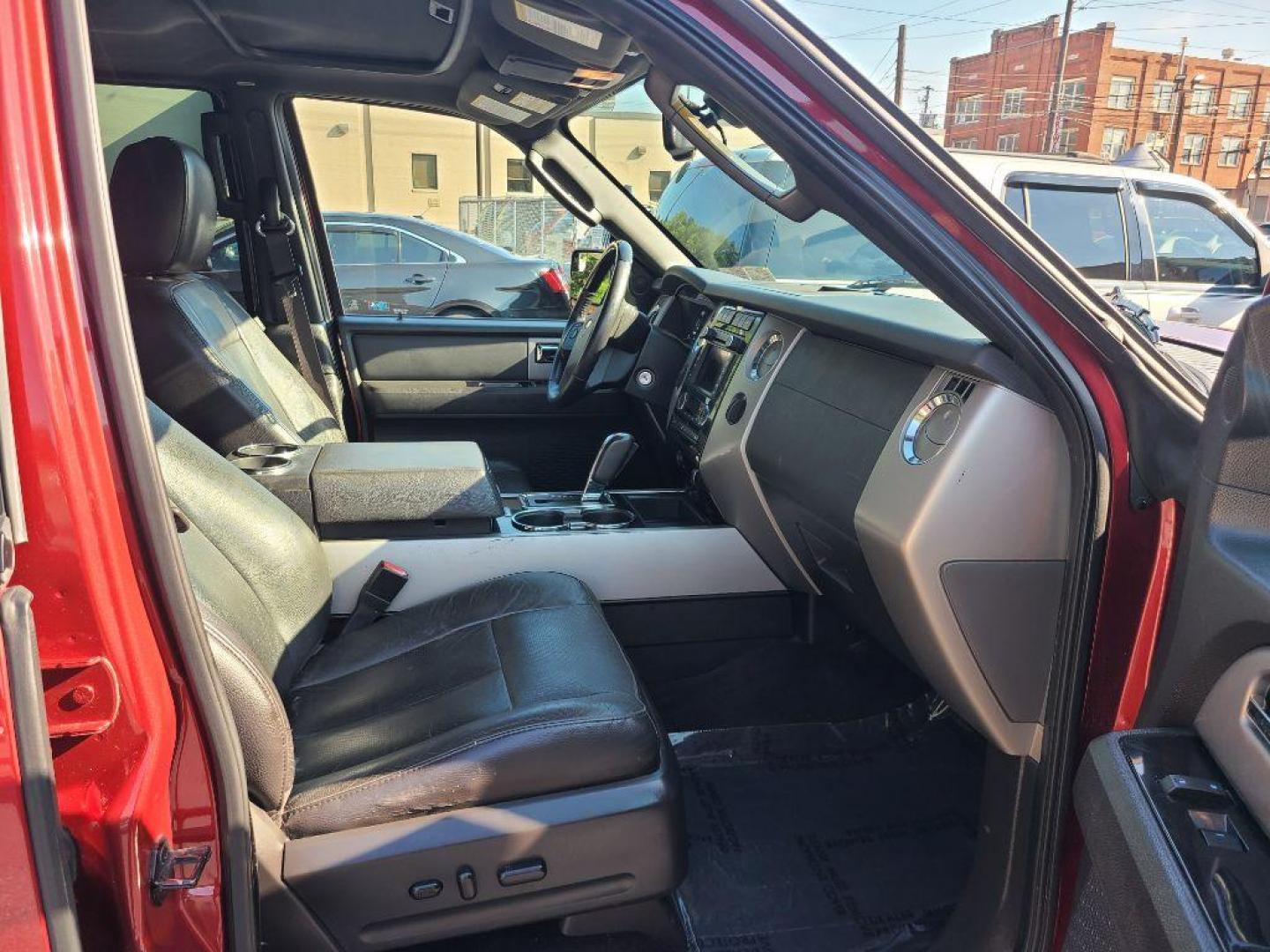 2014 RED FORD EXPEDITION LIMITED (1FMJU2A52EE) with an 5.4L engine, Automatic transmission, located at 117 North Cameron Street, Harrisburg, PA, 17101, (717) 963-8962, 40.266762, -76.875259 - WE FINANCE!!! Good Credit/ Bad Credit/ No Credit - ALL Trade-Ins Welcomed!!! ***Guaranteed Credit Approval*** APPLY ONLINE or CALL us TODAY ;) Internet Prices and Marketplace Prices are SPECIAL discounted ***CASH DEALS*** Retail Prices are higher. Please call us to discuss your cash and finan - Photo#8