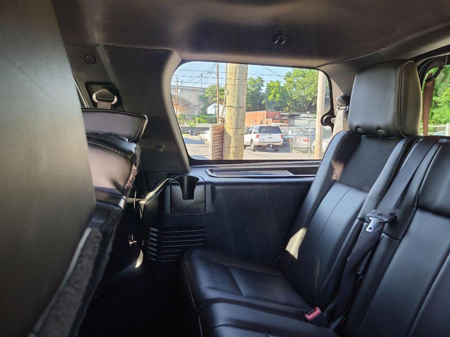 2014 RED FORD EXPEDITION LIMITED (1FMJU2A52EE) with an 5.4L engine, Automatic transmission, located at 117 North Cameron Street, Harrisburg, PA, 17101, (717) 963-8962, 40.266762, -76.875259 - WE FINANCE!!! Good Credit/ Bad Credit/ No Credit - ALL Trade-Ins Welcomed!!! ***Guaranteed Credit Approval*** APPLY ONLINE or CALL us TODAY ;) Internet Prices and Marketplace Prices are SPECIAL discounted ***CASH DEALS*** Retail Prices are higher. Please call us to discuss your cash and finan - Photo#26