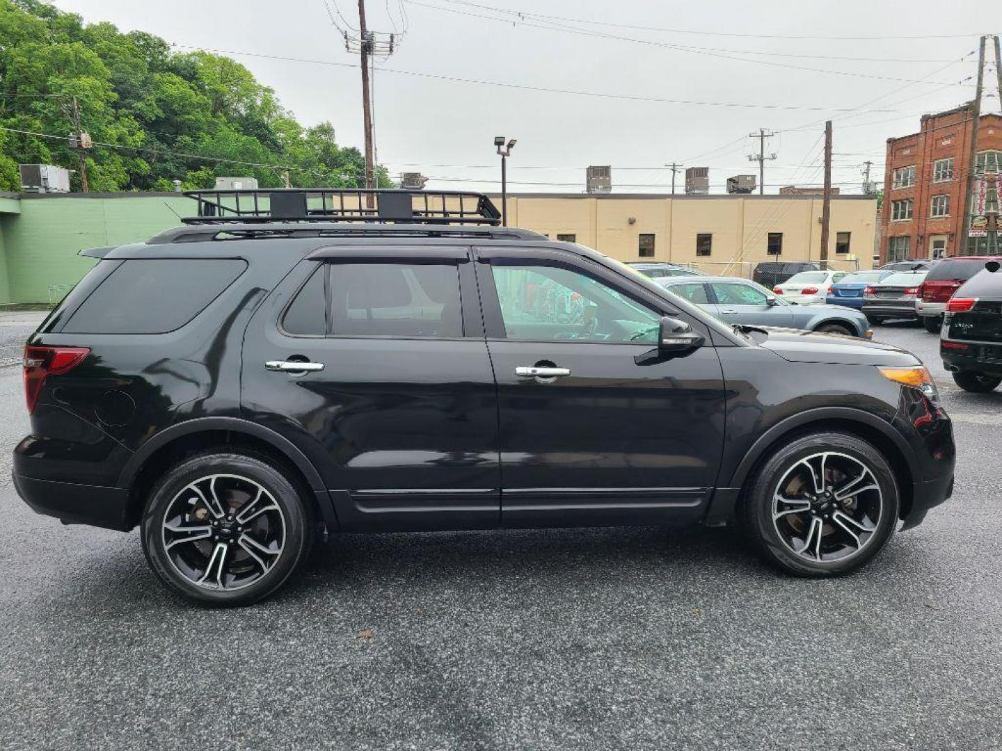 2014 BLACK FORD EXPLORER SPORT (1FM5K8GT5EG) with an 3.5L engine, Automatic transmission, located at 117 North Cameron Street, Harrisburg, PA, 17101, (717) 963-8962, 40.266762, -76.875259 - WE FINANCE!!! Good Credit/ Bad Credit/ No Credit - ALL Trade-Ins Welcomed!!! ***Guaranteed Credit Approval*** APPLY ONLINE or CALL us TODAY ;) Internet Prices and Marketplace Prices are SPECIAL discounted ***CASH DEALS*** Retail Prices are higher. Please call us to discuss your cash and finan - Photo#8