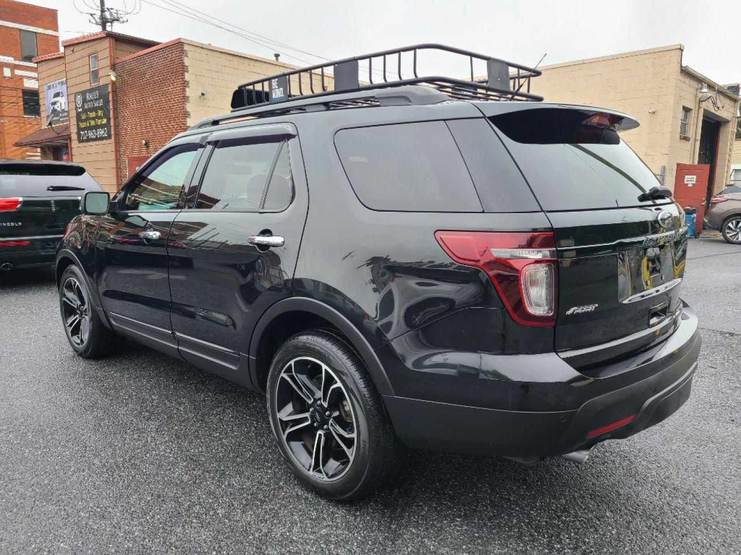 2014 BLACK FORD EXPLORER SPORT (1FM5K8GT5EG) with an 3.5L engine, Automatic transmission, located at 117 North Cameron Street, Harrisburg, PA, 17101, (717) 963-8962, 40.266762, -76.875259 - WE FINANCE!!! Good Credit/ Bad Credit/ No Credit - ALL Trade-Ins Welcomed!!! ***Guaranteed Credit Approval*** APPLY ONLINE or CALL us TODAY ;) Internet Prices and Marketplace Prices are SPECIAL discounted ***CASH DEALS*** Retail Prices are higher. Please call us to discuss your cash and finan - Photo#2