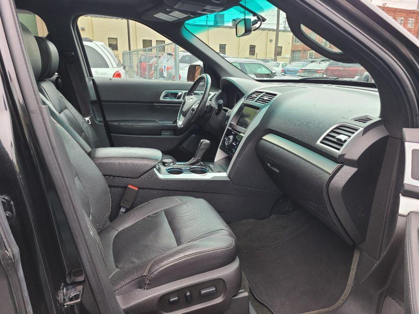 2014 BLACK FORD EXPLORER SPORT (1FM5K8GT5EG) with an 3.5L engine, Automatic transmission, located at 117 North Cameron Street, Harrisburg, PA, 17101, (717) 963-8962, 40.266762, -76.875259 - WE FINANCE!!! Good Credit/ Bad Credit/ No Credit - ALL Trade-Ins Welcomed!!! ***Guaranteed Credit Approval*** APPLY ONLINE or CALL us TODAY ;) Internet Prices and Marketplace Prices are SPECIAL discounted ***CASH DEALS*** Retail Prices are higher. Please call us to discuss your cash and finan - Photo#9