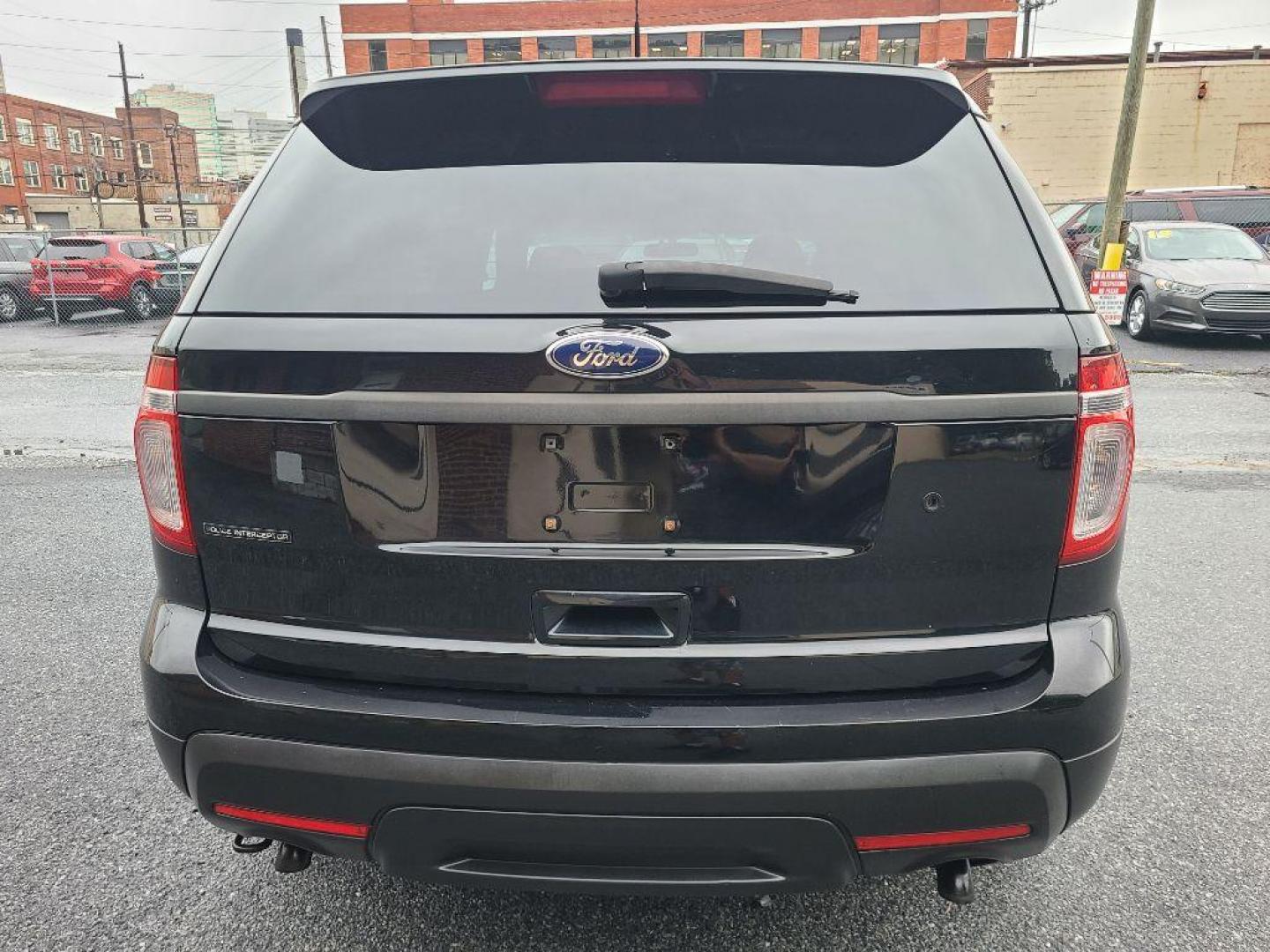 2014 BLACK FORD EXPLORER POLICE INTERCEPTOR (1FM5K8ARXEG) with an 3.7L engine, Automatic transmission, located at 7981 Paxton Street, Harrisburg, PA, 17111, (717) 561-2926, 40.261490, -76.749229 - WE FINANCE!!! Good Credit/ Bad Credit/ No Credit - ALL Trade-Ins Welcomed!!! ***Guaranteed Credit Approval*** APPLY ONLINE or CALL us TODAY ;) Internet Prices and Marketplace Prices are SPECIAL discounted ***CASH DEALS*** Retail Prices are higher. Please call us to discuss your cash and finan - Photo#3