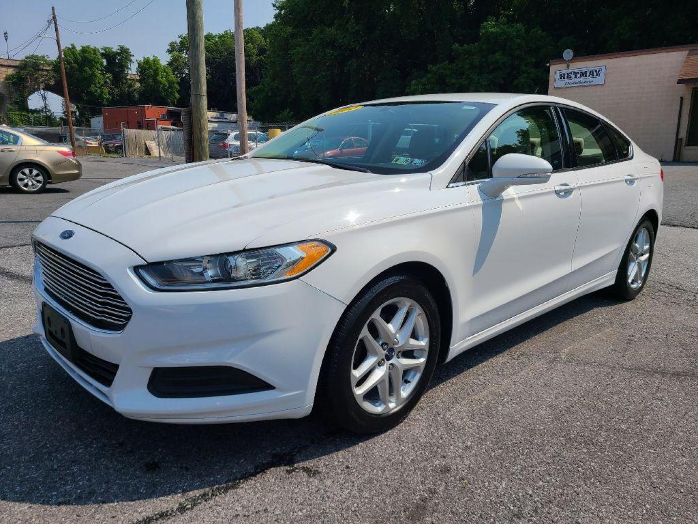2014 WHITE FORD FUSION SE (1FA6P0H74E5) with an 2.5L engine, Automatic transmission, located at 117 North Cameron Street, Harrisburg, PA, 17101, (717) 963-8962, 40.266762, -76.875259 - WE FINANCE!!! Good Credit/ Bad Credit/ No Credit - ALL Trade-Ins Welcomed!!! ***Guaranteed Credit Approval*** APPLY ONLINE or CALL us TODAY ;) Internet Prices and Marketplace Prices are SPECIAL discounted ***CASH DEALS*** Retail Prices are higher. Please call us to discuss your cash and finan - Photo#0