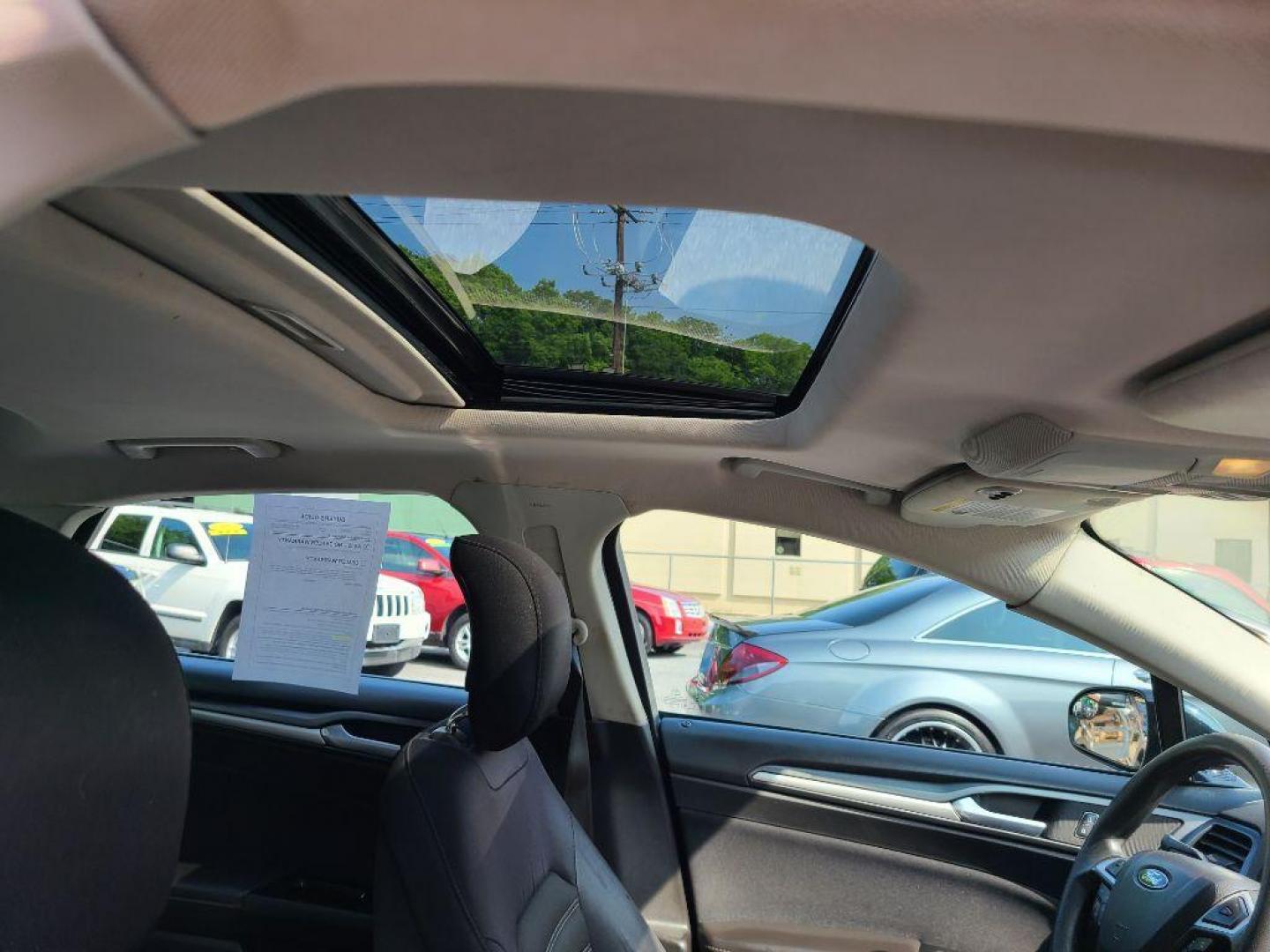 2014 GRAY FORD FUSION SE (3FA6P0H78ER) with an 2.5L engine, Automatic transmission, located at 117 North Cameron Street, Harrisburg, PA, 17101, (717) 963-8962, 40.266762, -76.875259 - WE FINANCE!!! Good Credit/ Bad Credit/ No Credit - ALL Trade-Ins Welcomed!!! ***Guaranteed Credit Approval*** APPLY ONLINE or CALL us TODAY ;) Internet Prices and Marketplace Prices are SPECIAL discounted ***CASH DEALS*** Retail Prices are higher. Please call us to discuss your cash and finan - Photo#7