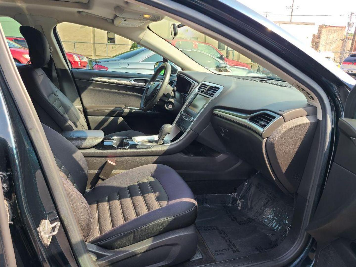 2014 GRAY FORD FUSION SE (3FA6P0H78ER) with an 2.5L engine, Automatic transmission, located at 117 North Cameron Street, Harrisburg, PA, 17101, (717) 963-8962, 40.266762, -76.875259 - WE FINANCE!!! Good Credit/ Bad Credit/ No Credit - ALL Trade-Ins Welcomed!!! ***Guaranteed Credit Approval*** APPLY ONLINE or CALL us TODAY ;) Internet Prices and Marketplace Prices are SPECIAL discounted ***CASH DEALS*** Retail Prices are higher. Please call us to discuss your cash and finan - Photo#8