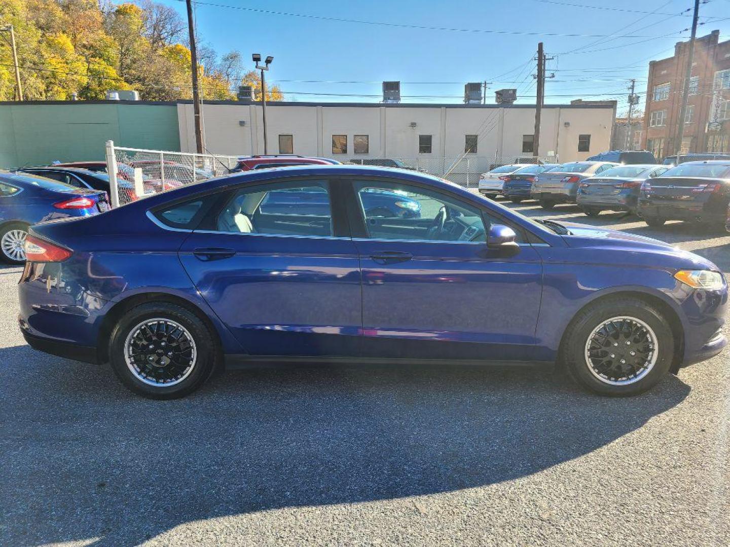 2014 BLUE FORD FUSION S (1FA6P0G77E5) with an 2.5L engine, Automatic transmission, located at 117 North Cameron Street, Harrisburg, PA, 17101, (717) 963-8962, 40.266762, -76.875259 - WE FINANCE!!! Good Credit/ Bad Credit/ No Credit - ALL Trade-Ins Welcomed!!! ***Guaranteed Credit Approval*** APPLY ONLINE or CALL us TODAY ;) Please call us to discuss your cash and financing options. - Photo#5
