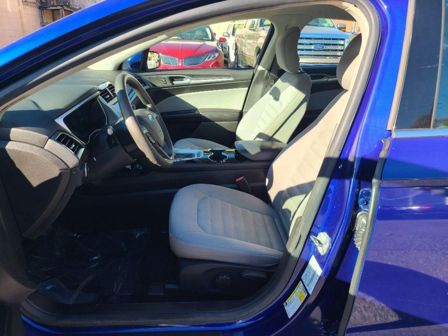 2014 BLUE FORD FUSION S (1FA6P0G77E5) with an 2.5L engine, Automatic transmission, located at 117 North Cameron Street, Harrisburg, PA, 17101, (717) 963-8962, 40.266762, -76.875259 - WE FINANCE!!! Good Credit/ Bad Credit/ No Credit - ALL Trade-Ins Welcomed!!! ***Guaranteed Credit Approval*** APPLY ONLINE or CALL us TODAY ;) Please call us to discuss your cash and financing options. - Photo#8